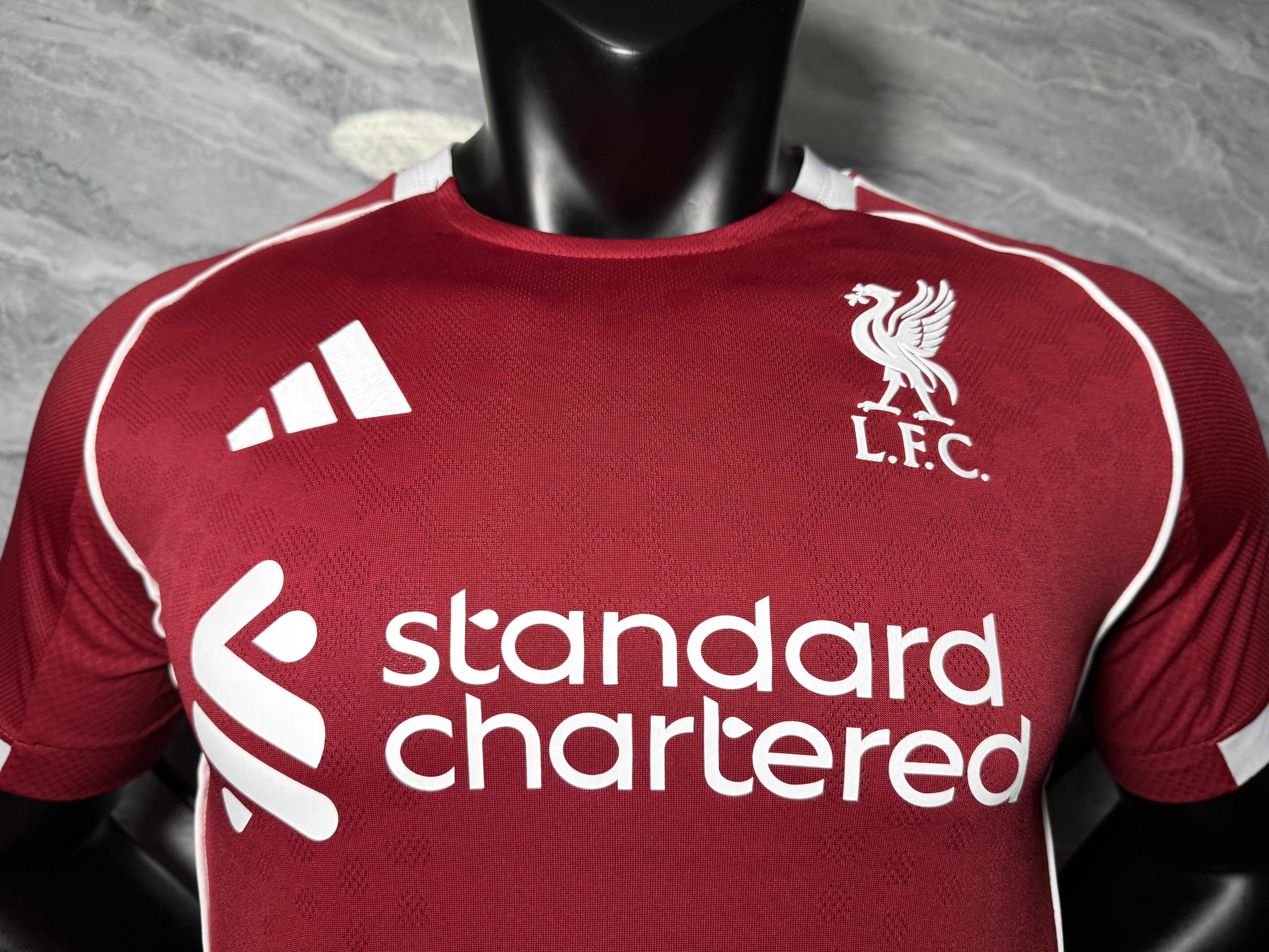 Maillot Domcile Liverpool 2025/2026 Players Version
