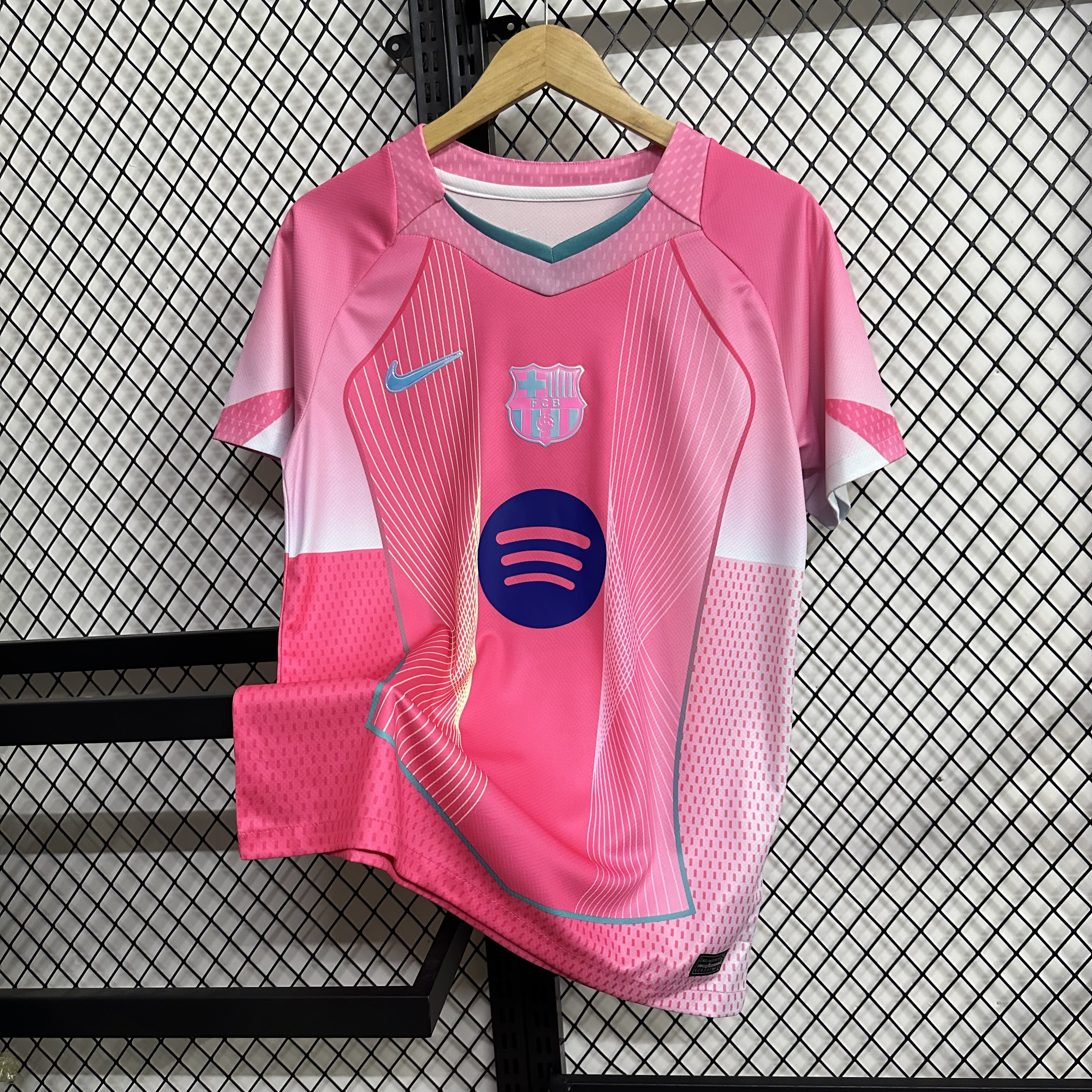 Maillot Concept Barcelone ROSE Supporters version 2025
