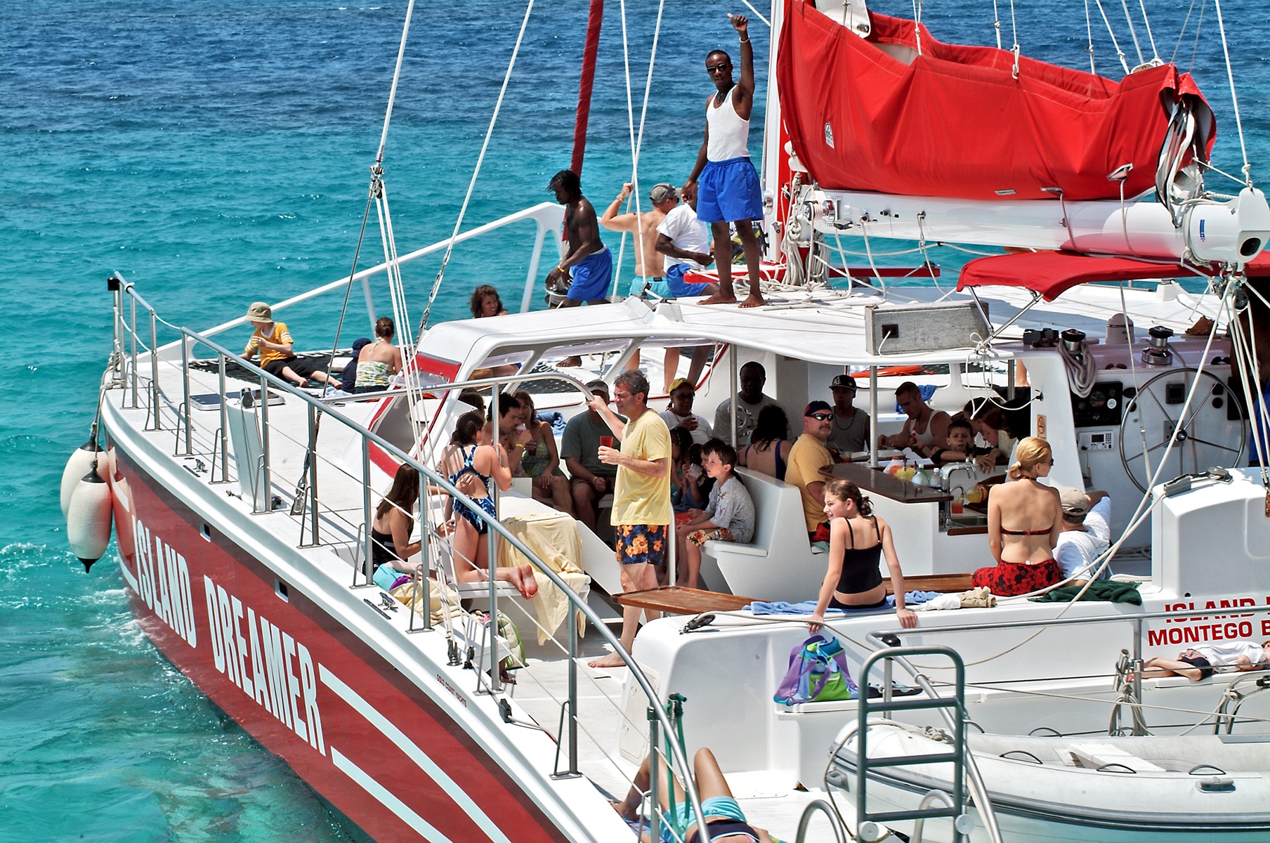 Negril Catamaran Party & Rick’s Cafe Sunset Tour from Montego Bay