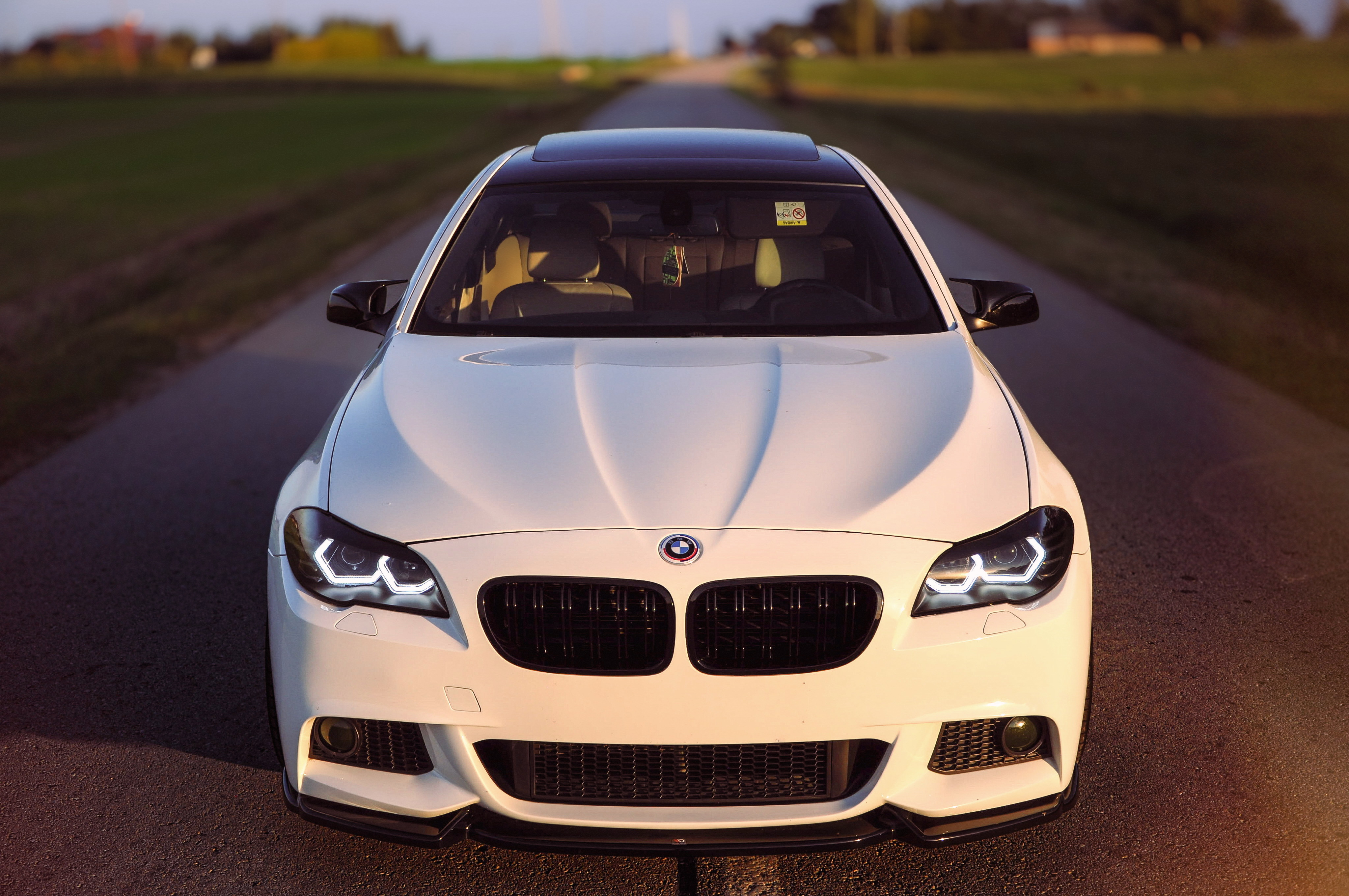 BMW 528i