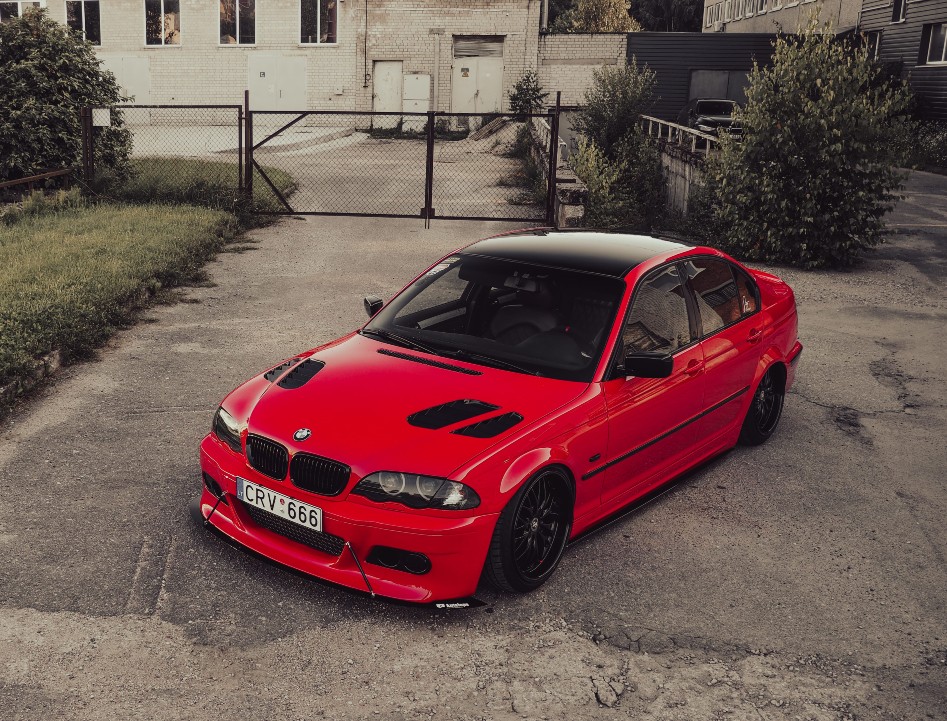 BMW E46 330i