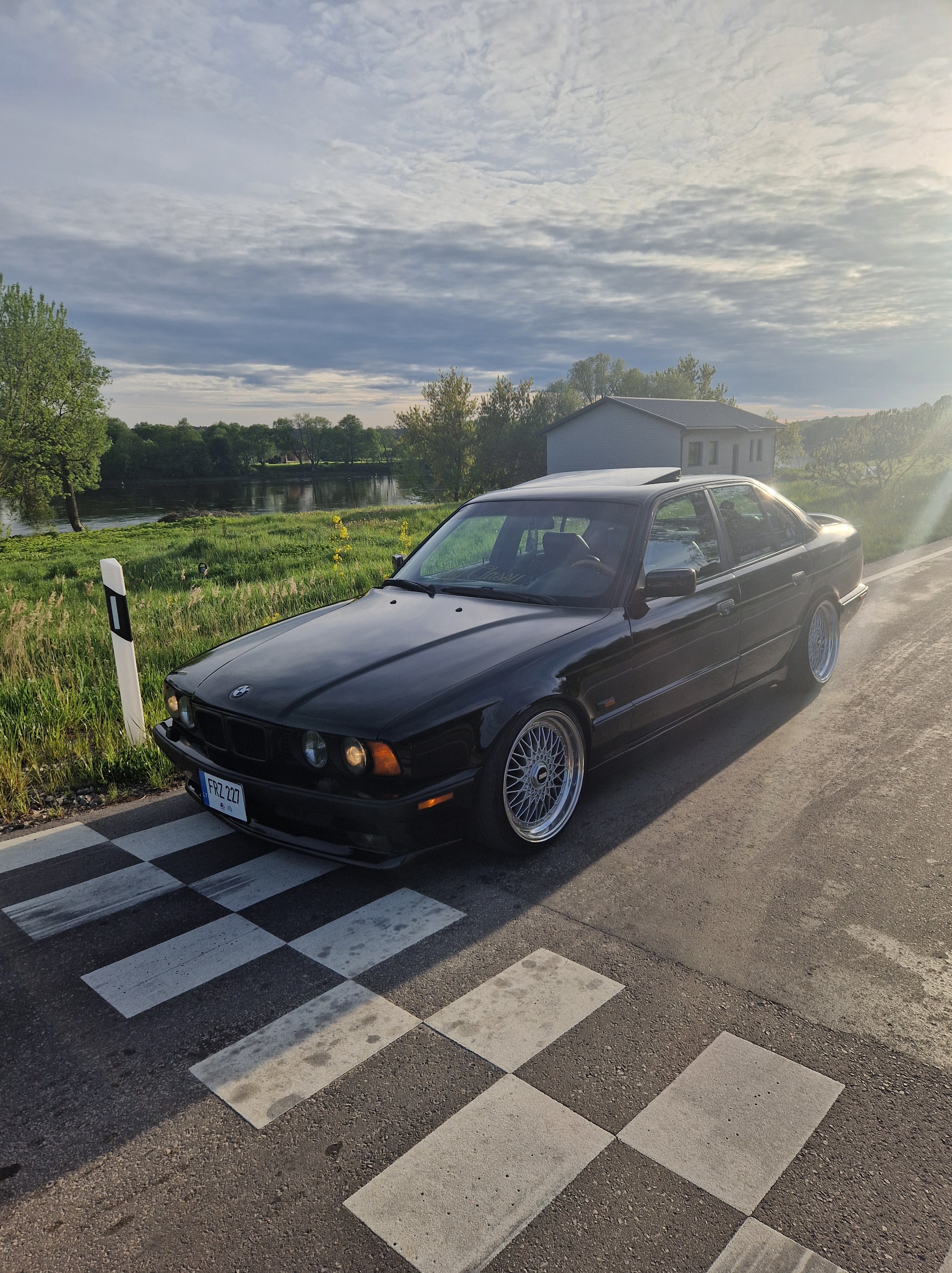 BMW E34