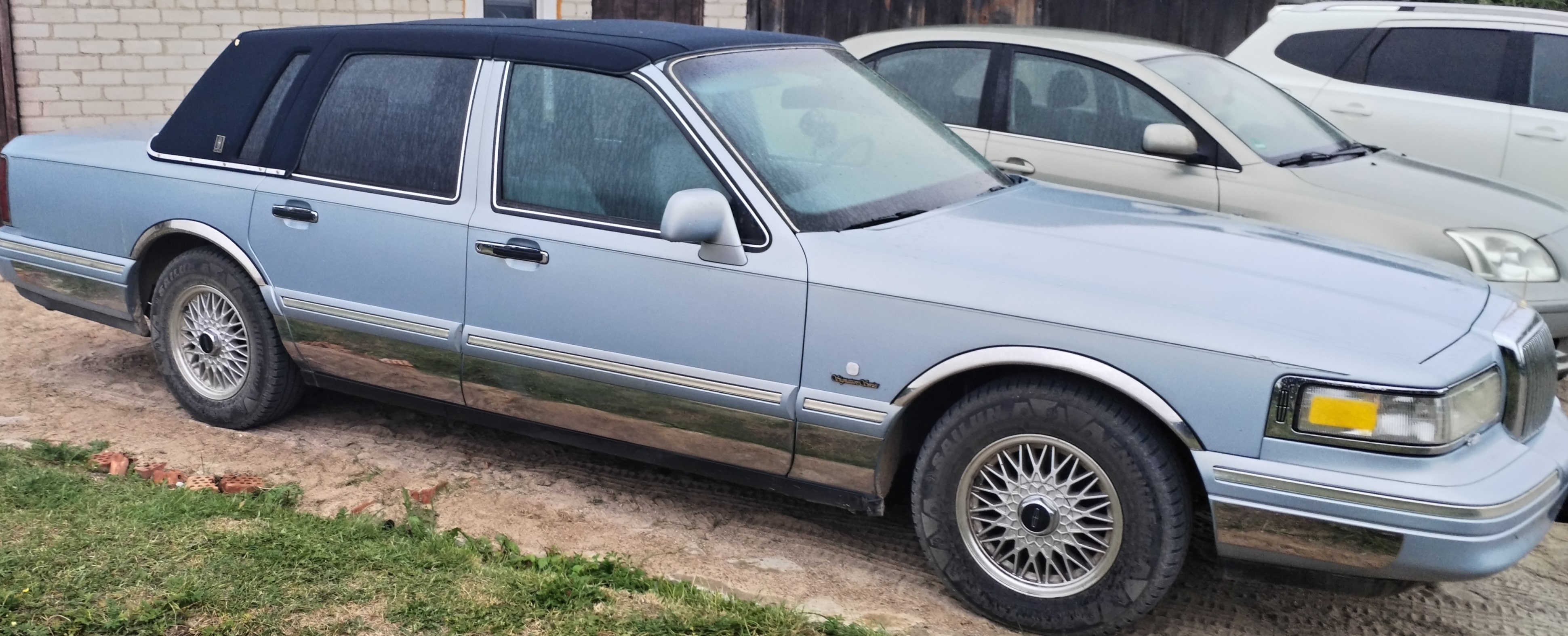Lincoln Town Car