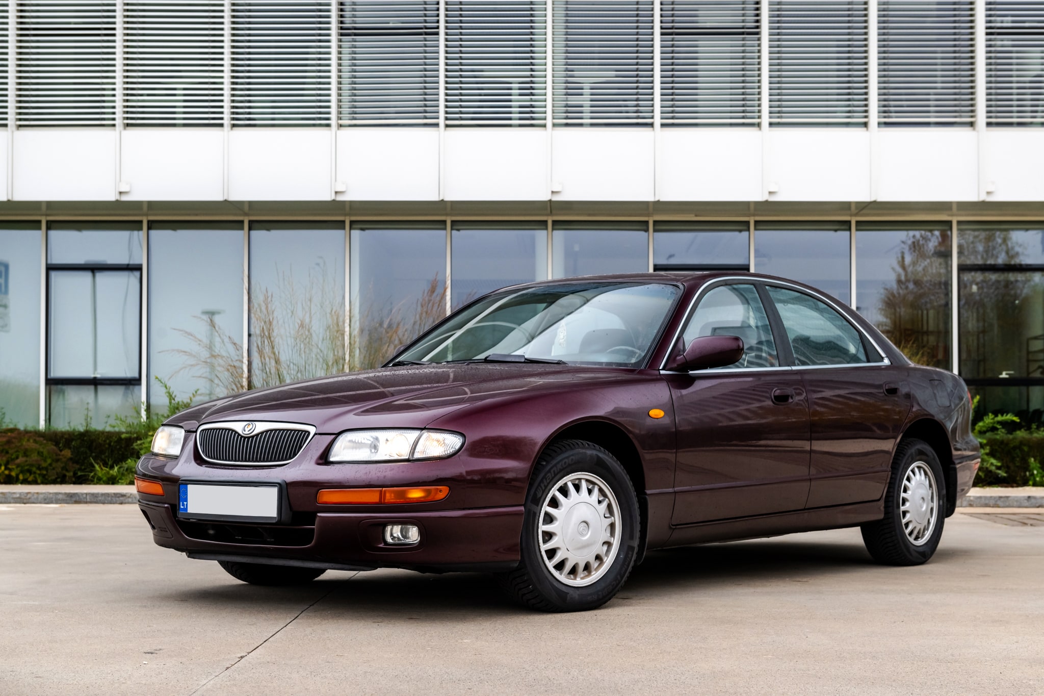 Mazda Xedos 9