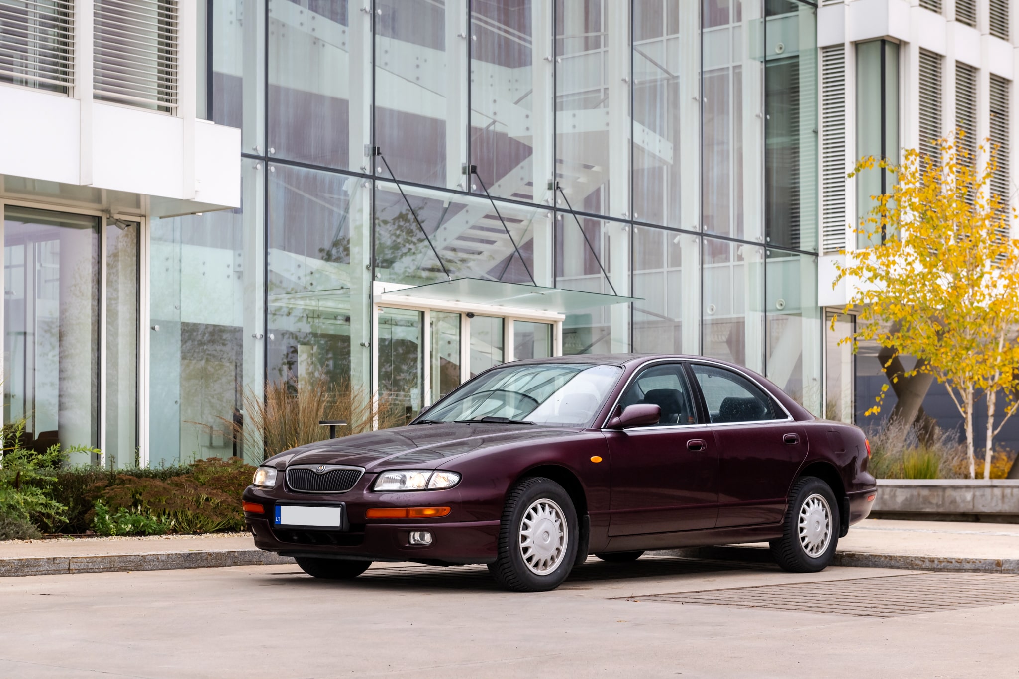Mazda Xedos 9