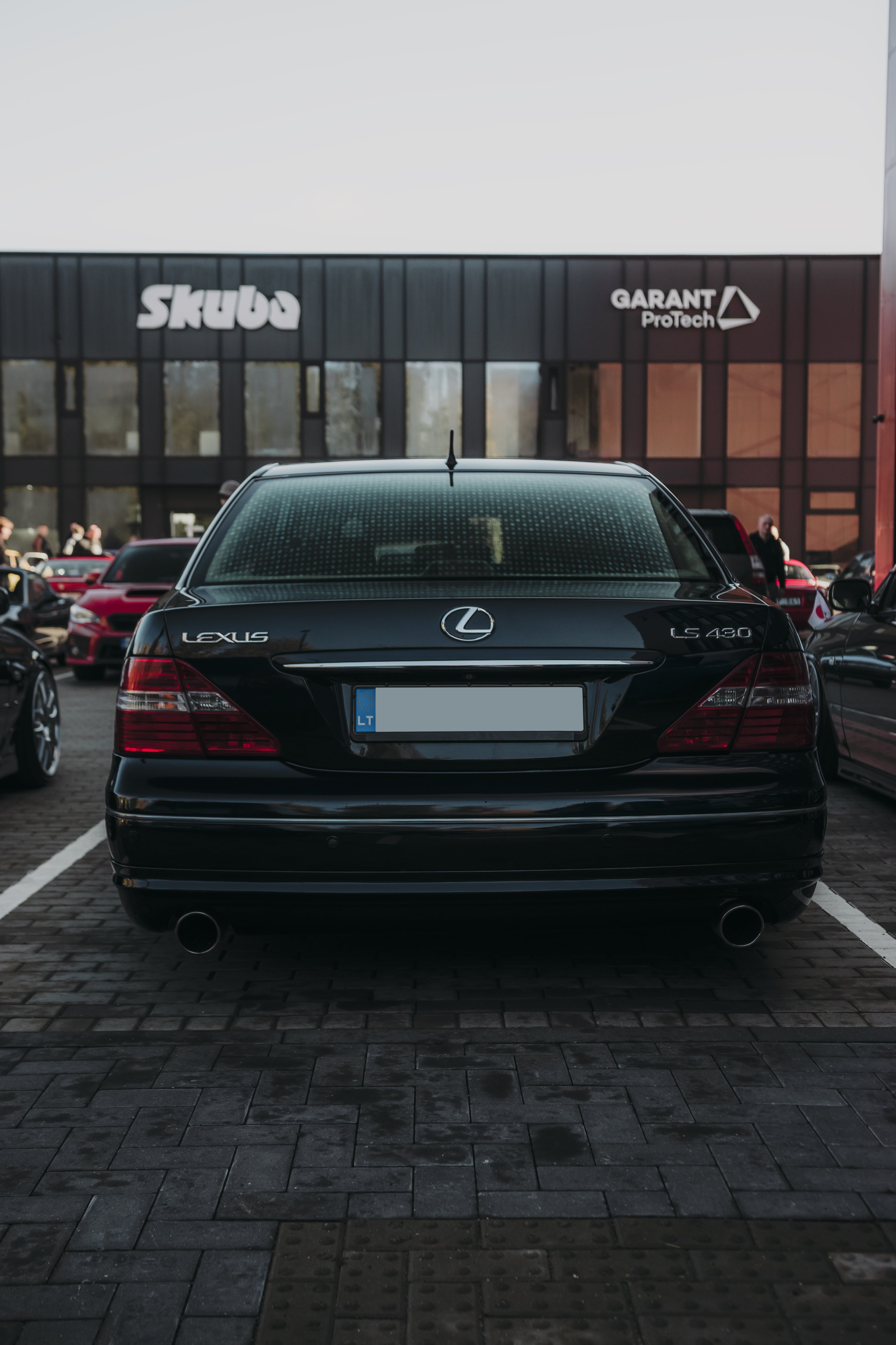 Lexus LS430