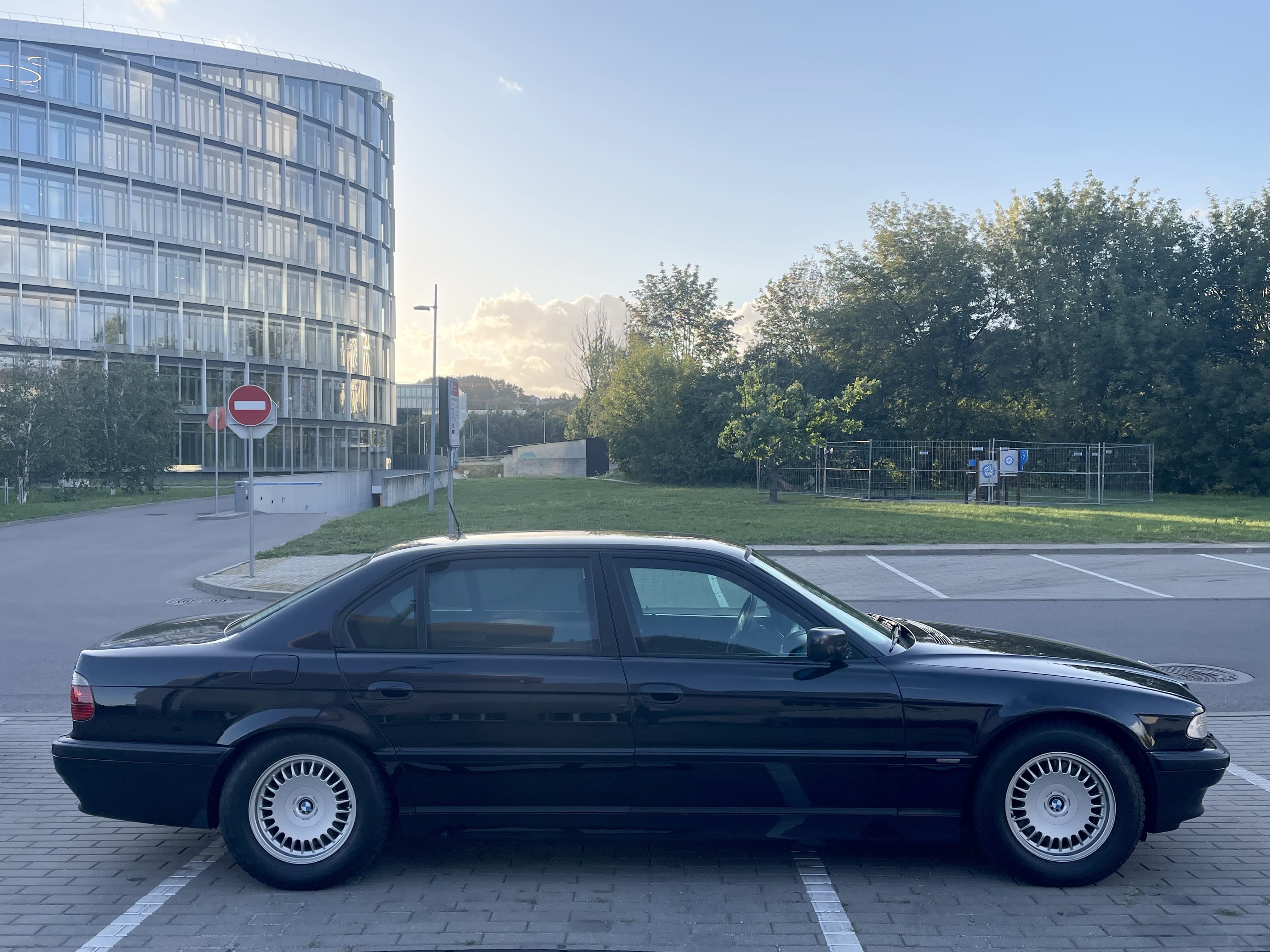BMW 750iL Security V12