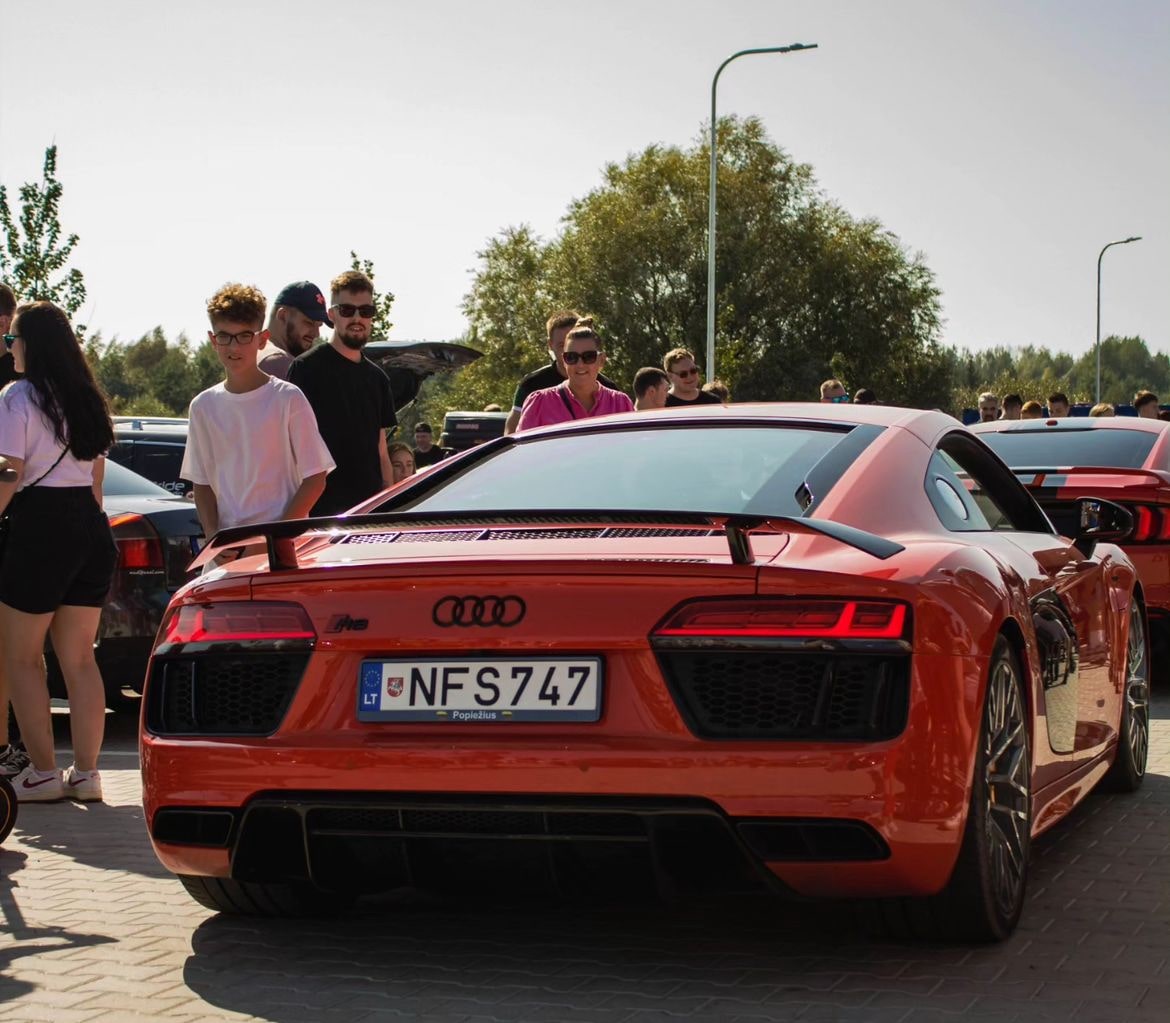 Audi R8 Plus