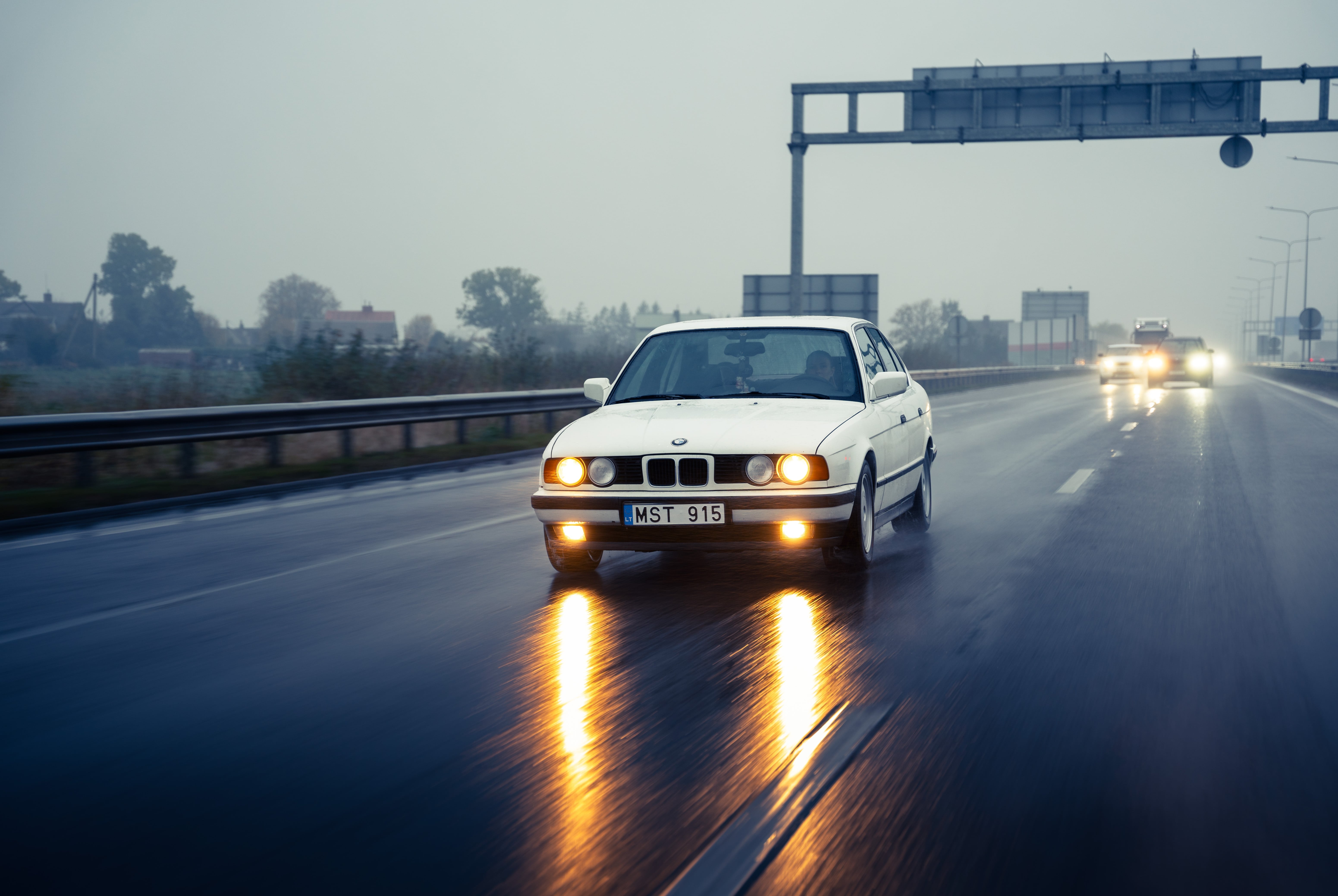 BMW E34 525i