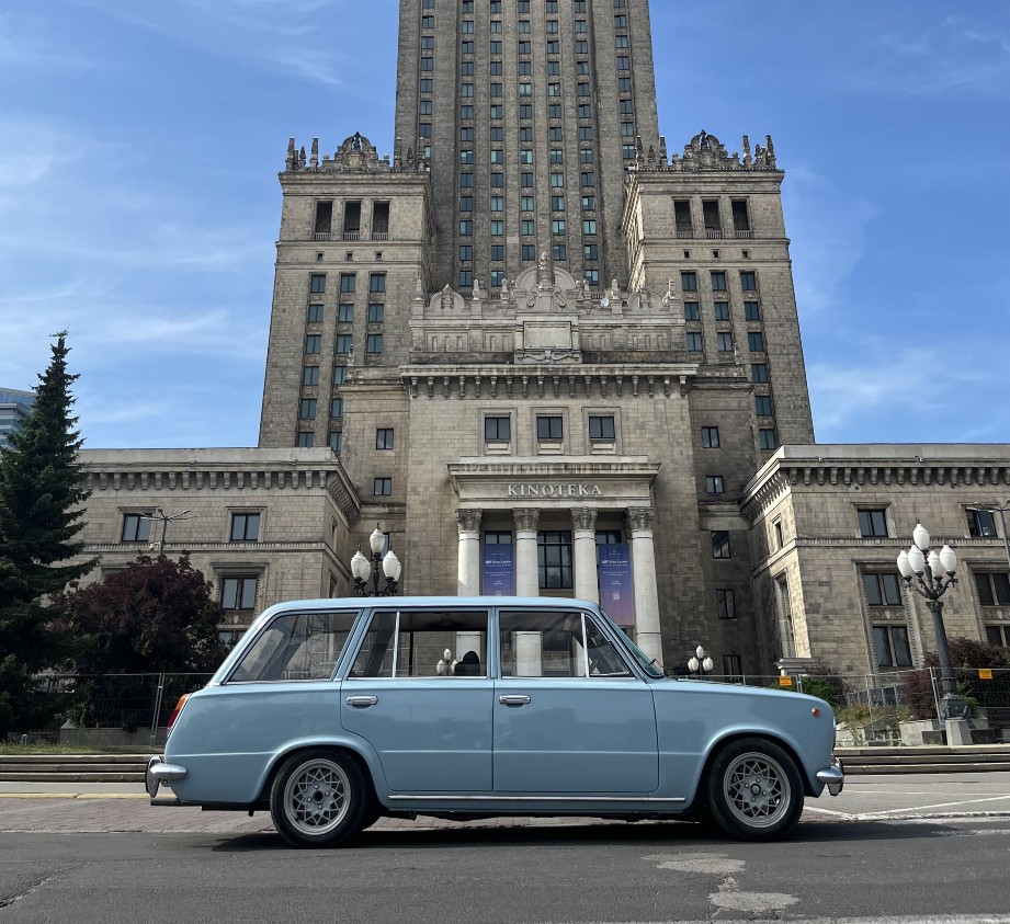 Lada 2102