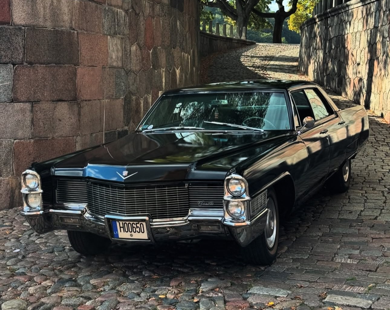 Cadillac DeVille