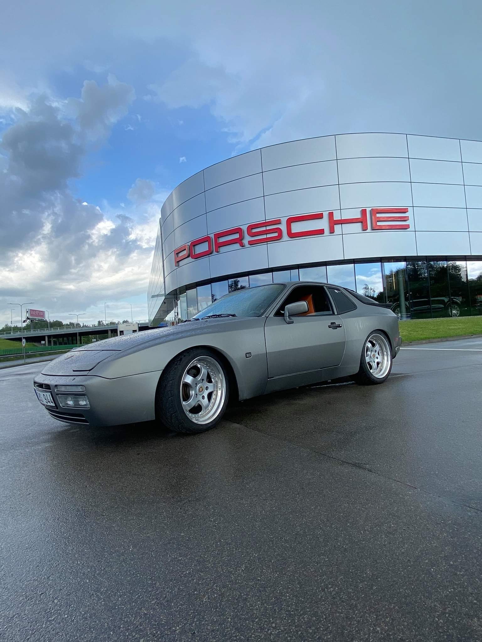 Porsche 944 Turbo