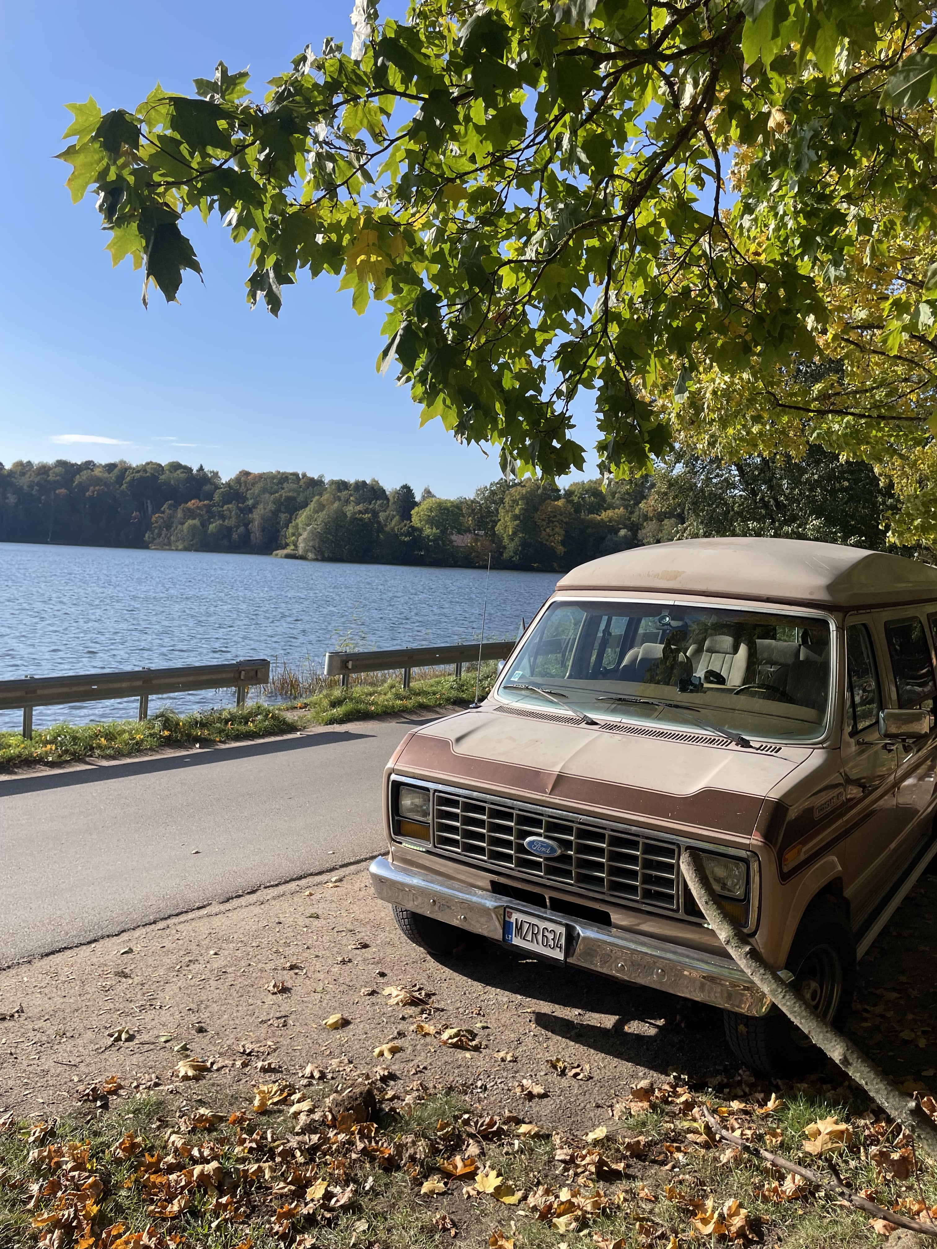 Ford Econoline E-150