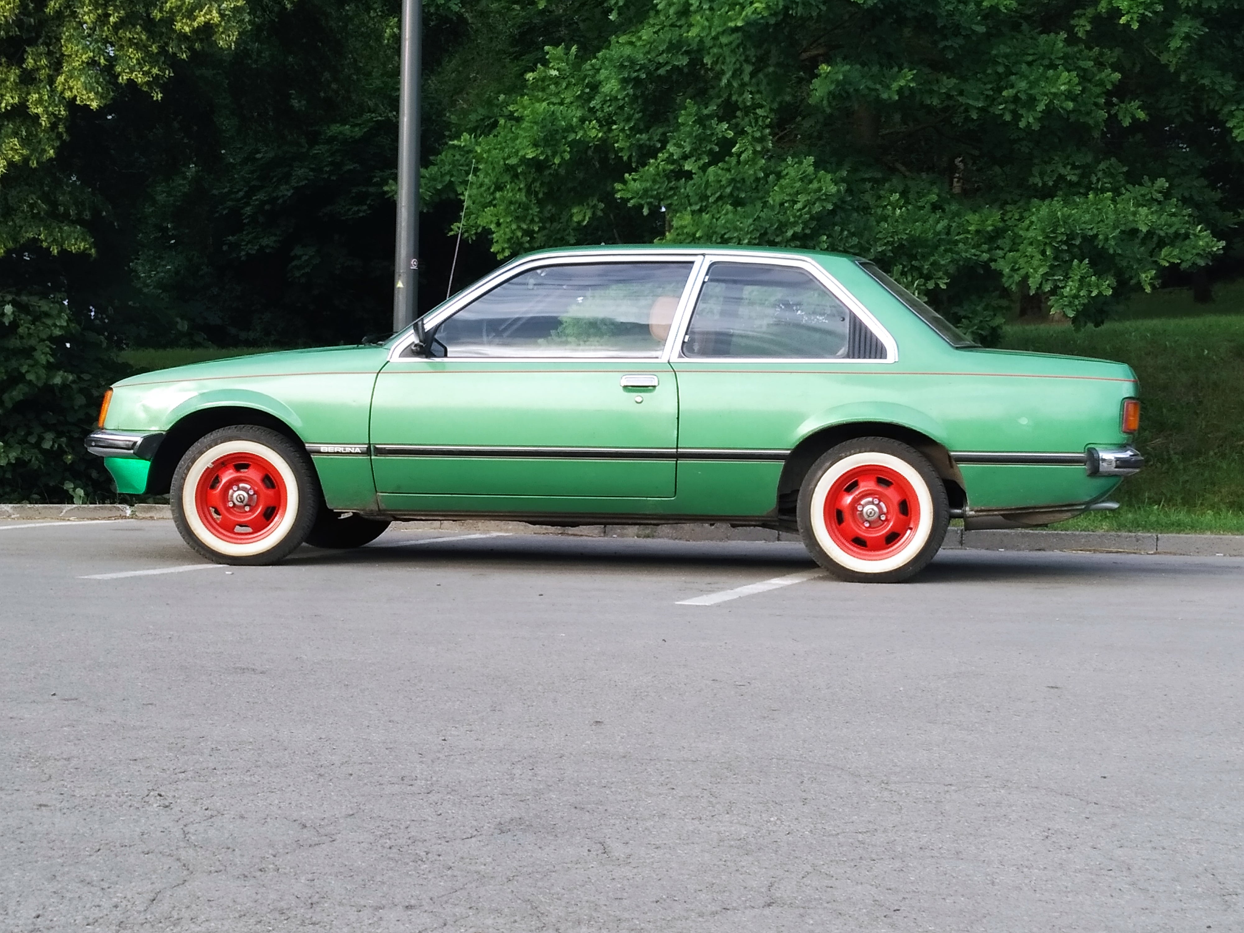 Opel Rekord E1