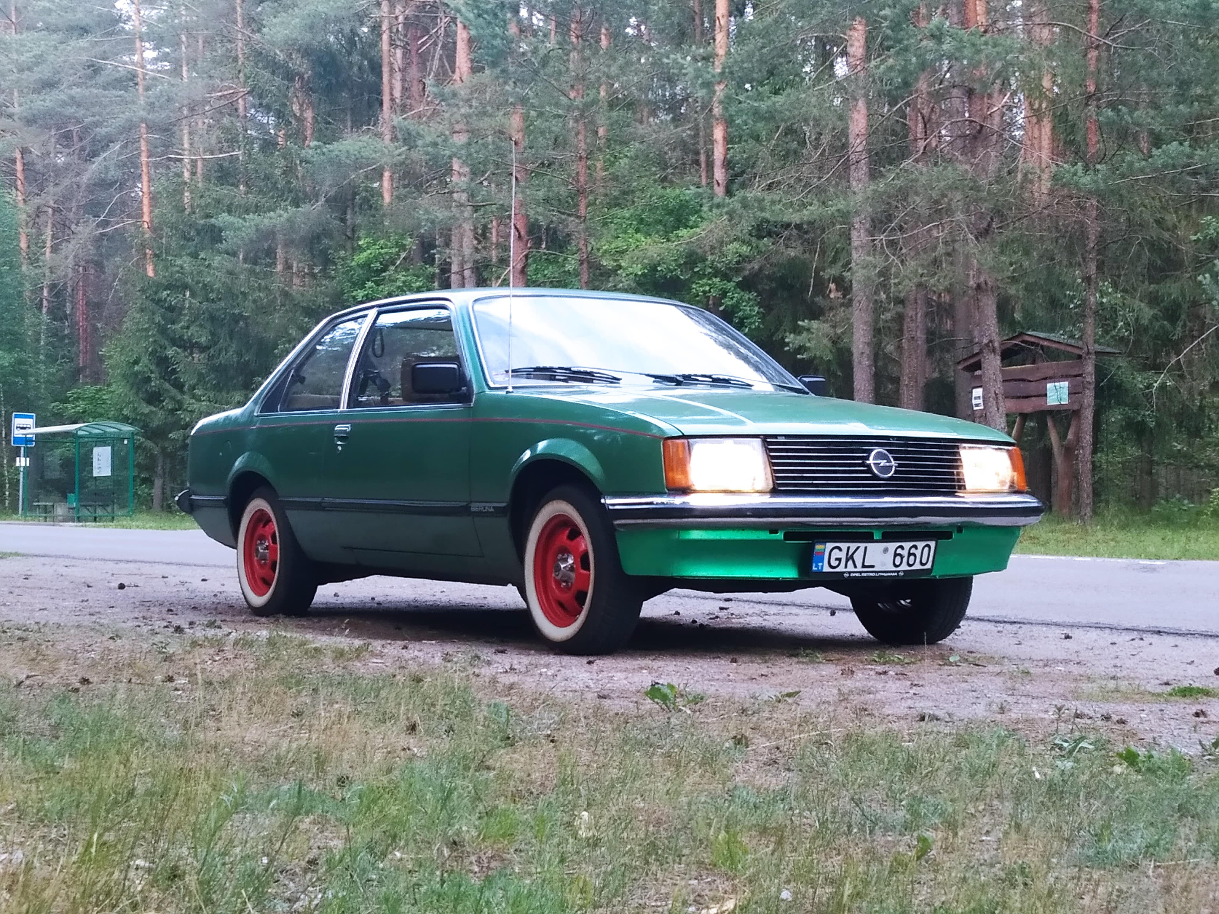 Opel Rekord E1