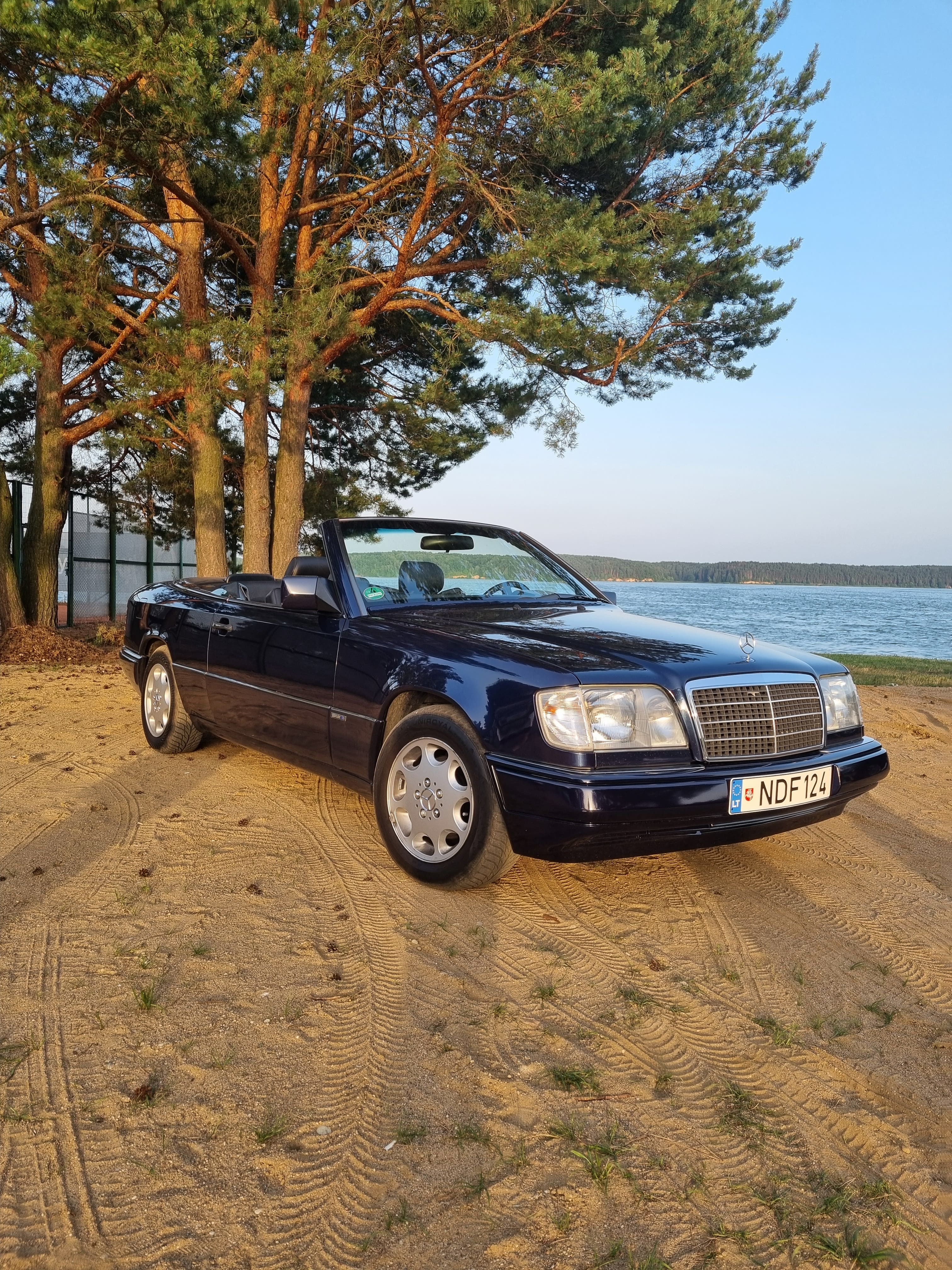 Mercedes-Benz E200 Cabrio