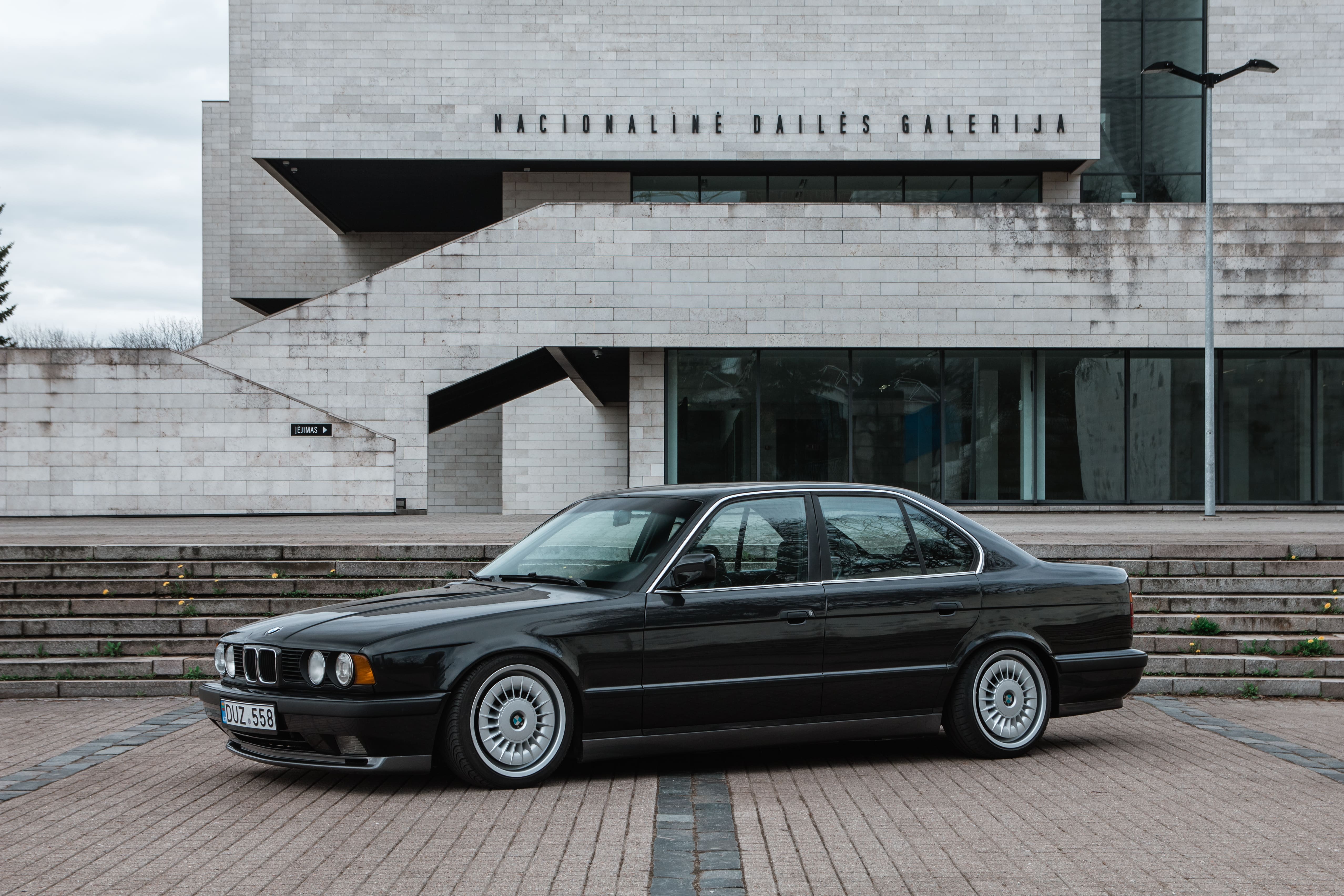 BMW E34 525i