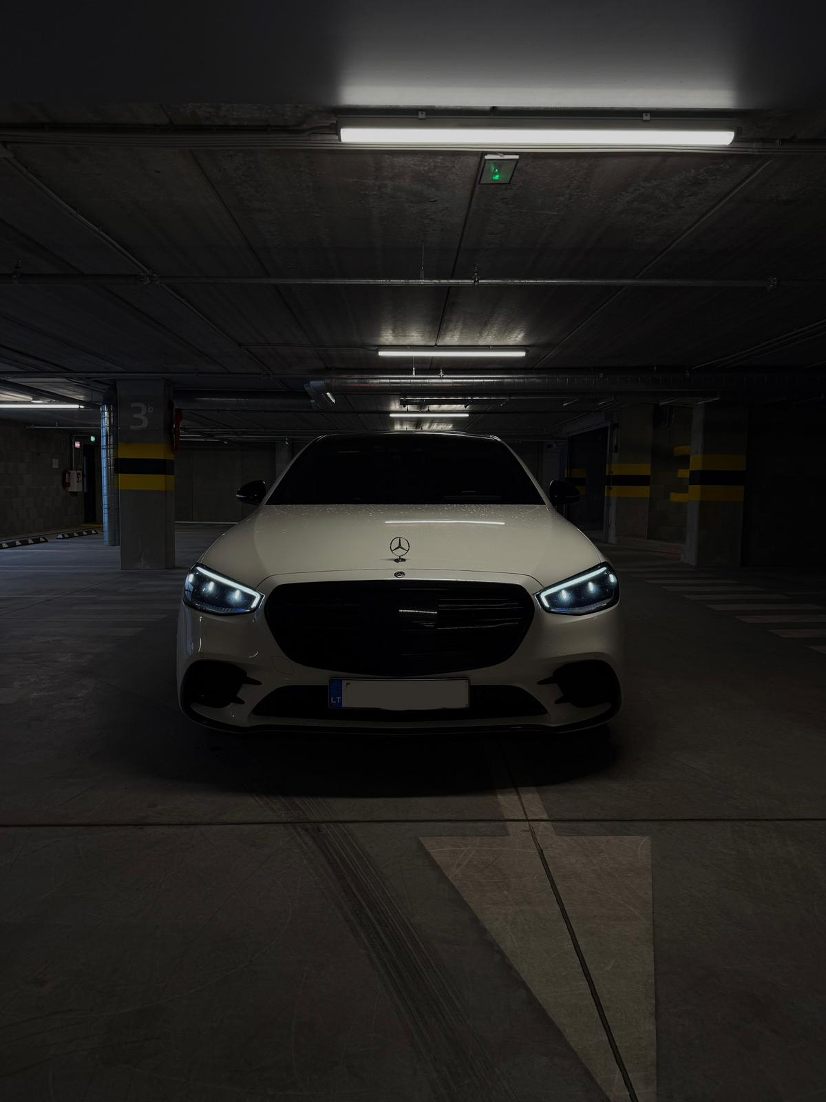 Mercedes-Benz S500