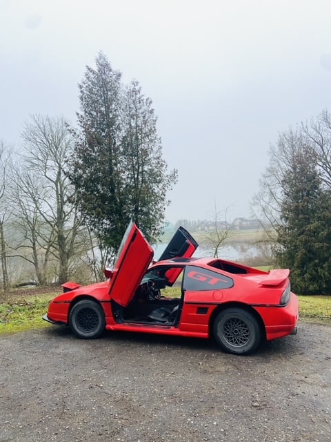 Pontiac Fiero GT