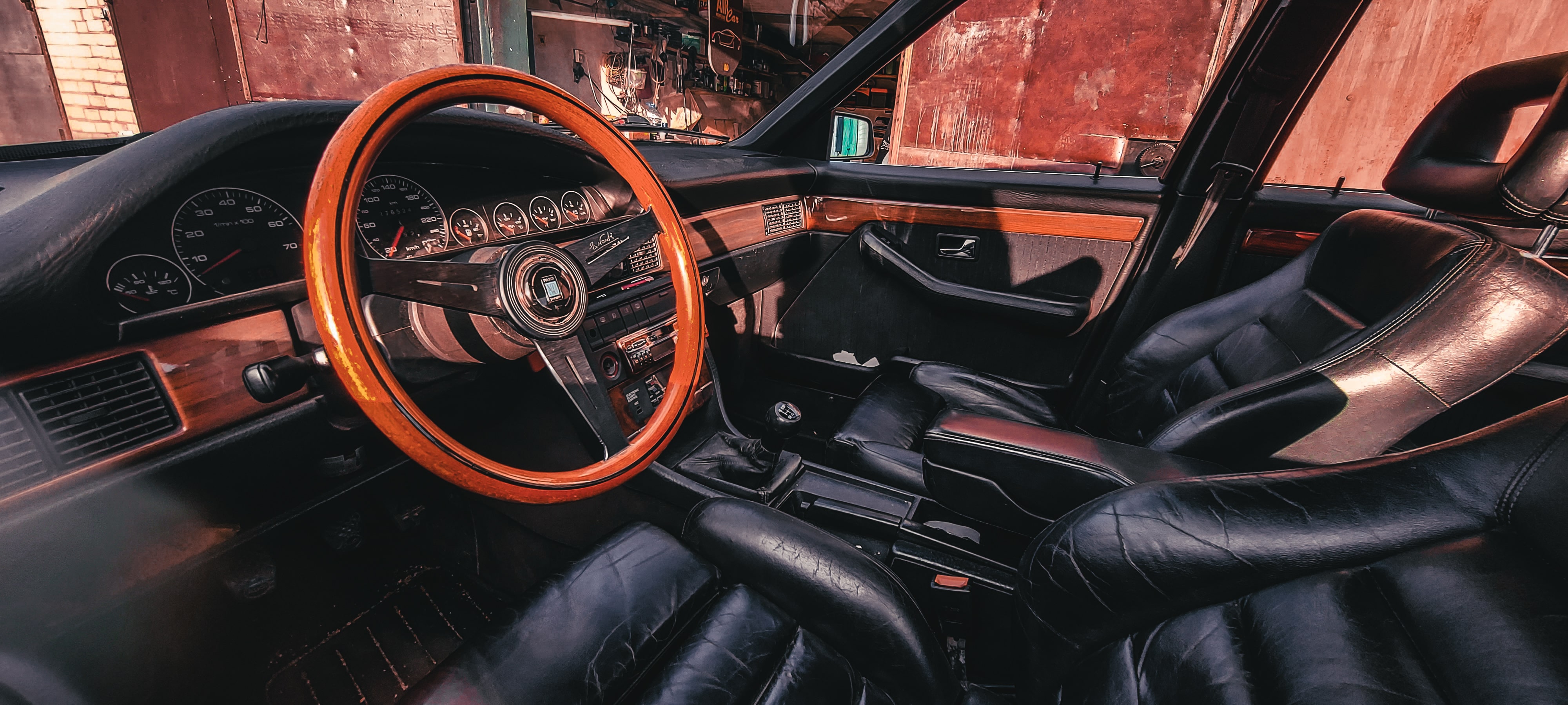 Audi 200 C3