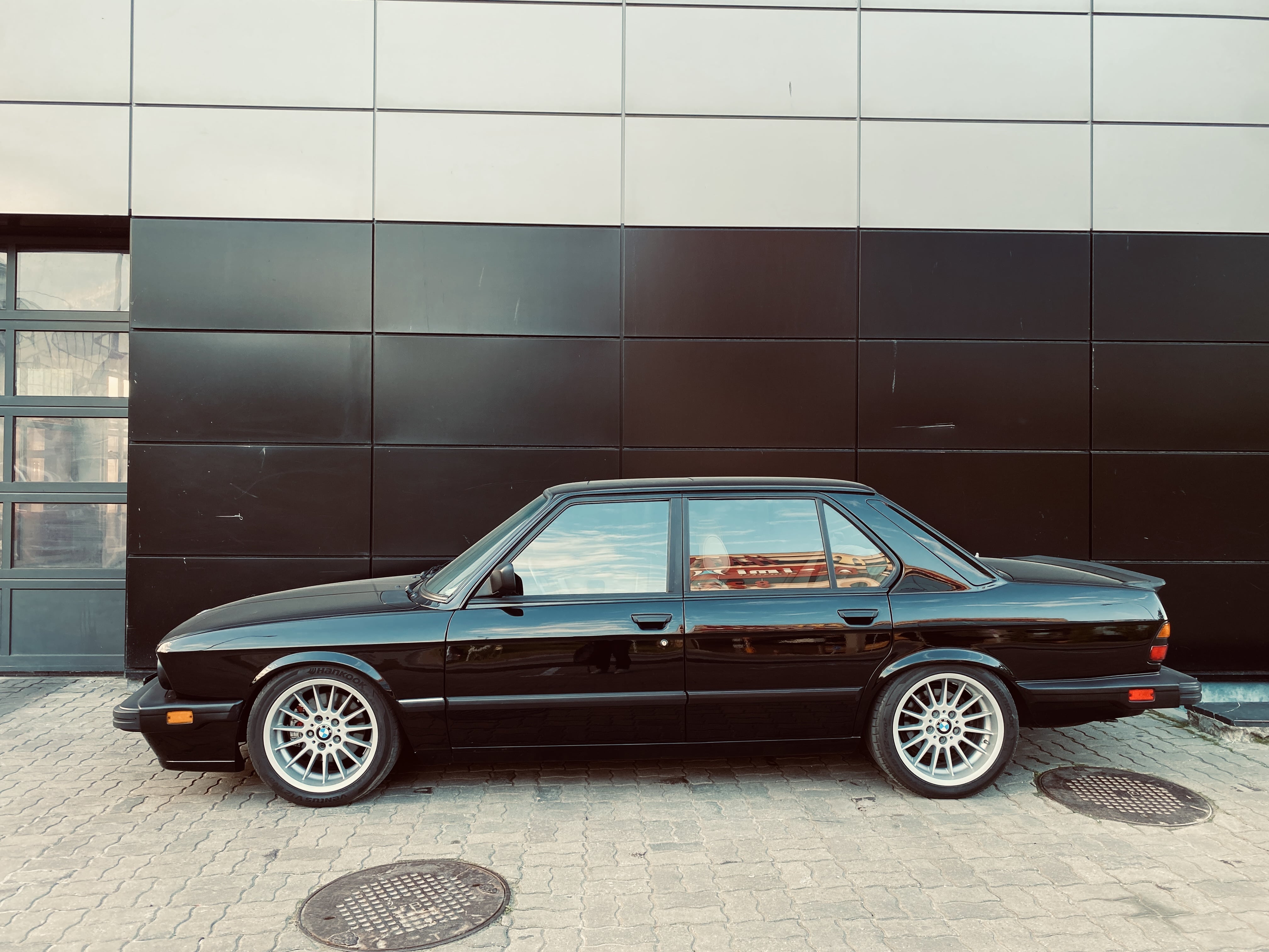 BMW M5 E28