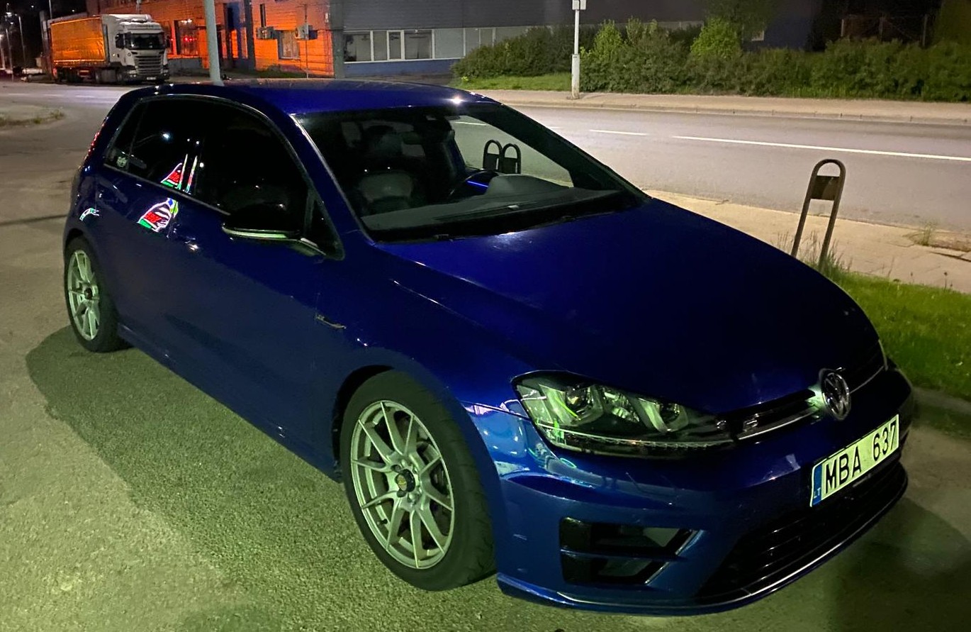 Volkswagen Golf R