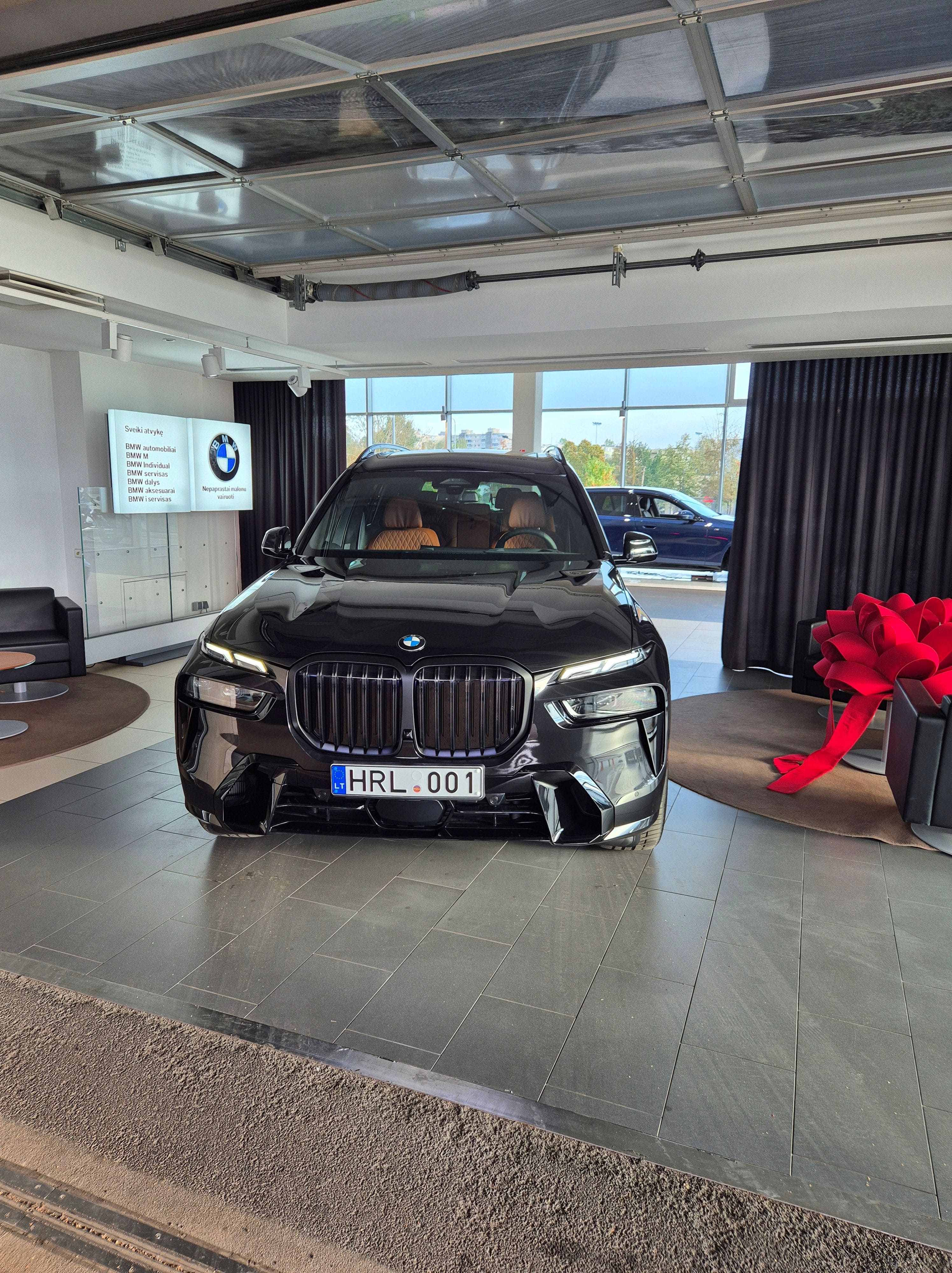 BMW X7