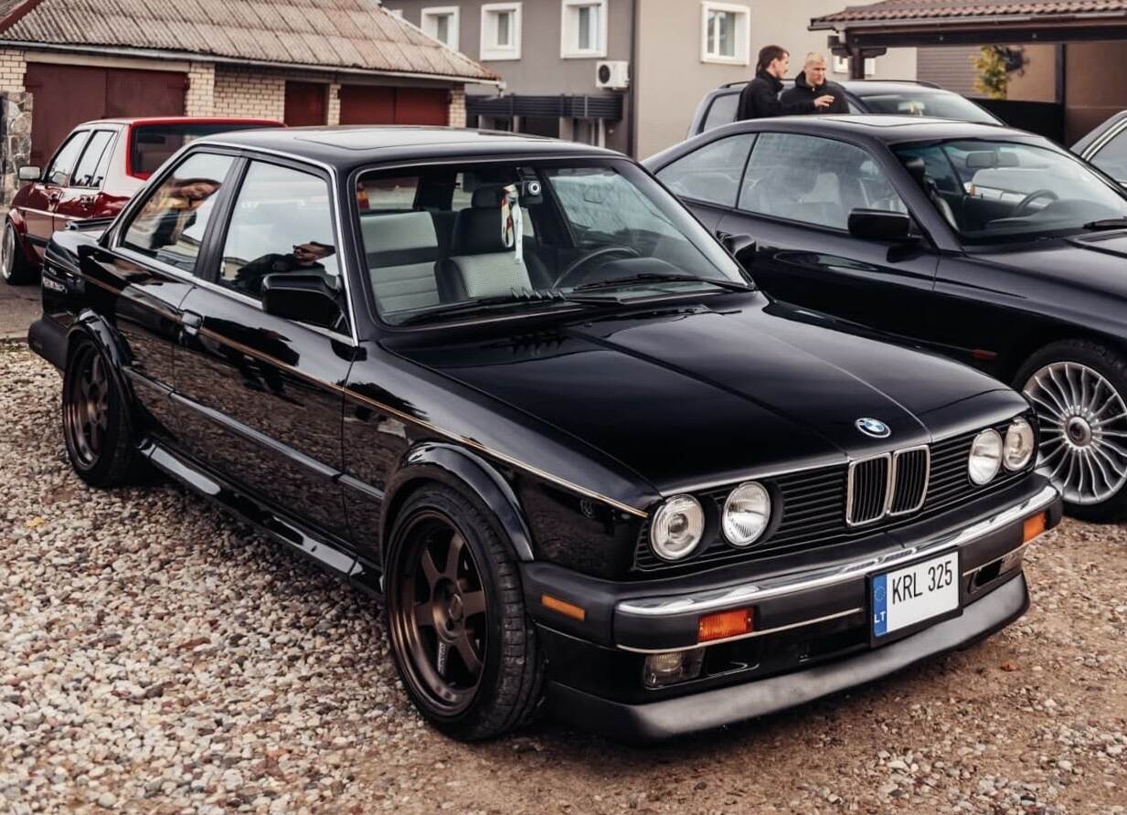 BMW E30 325iX