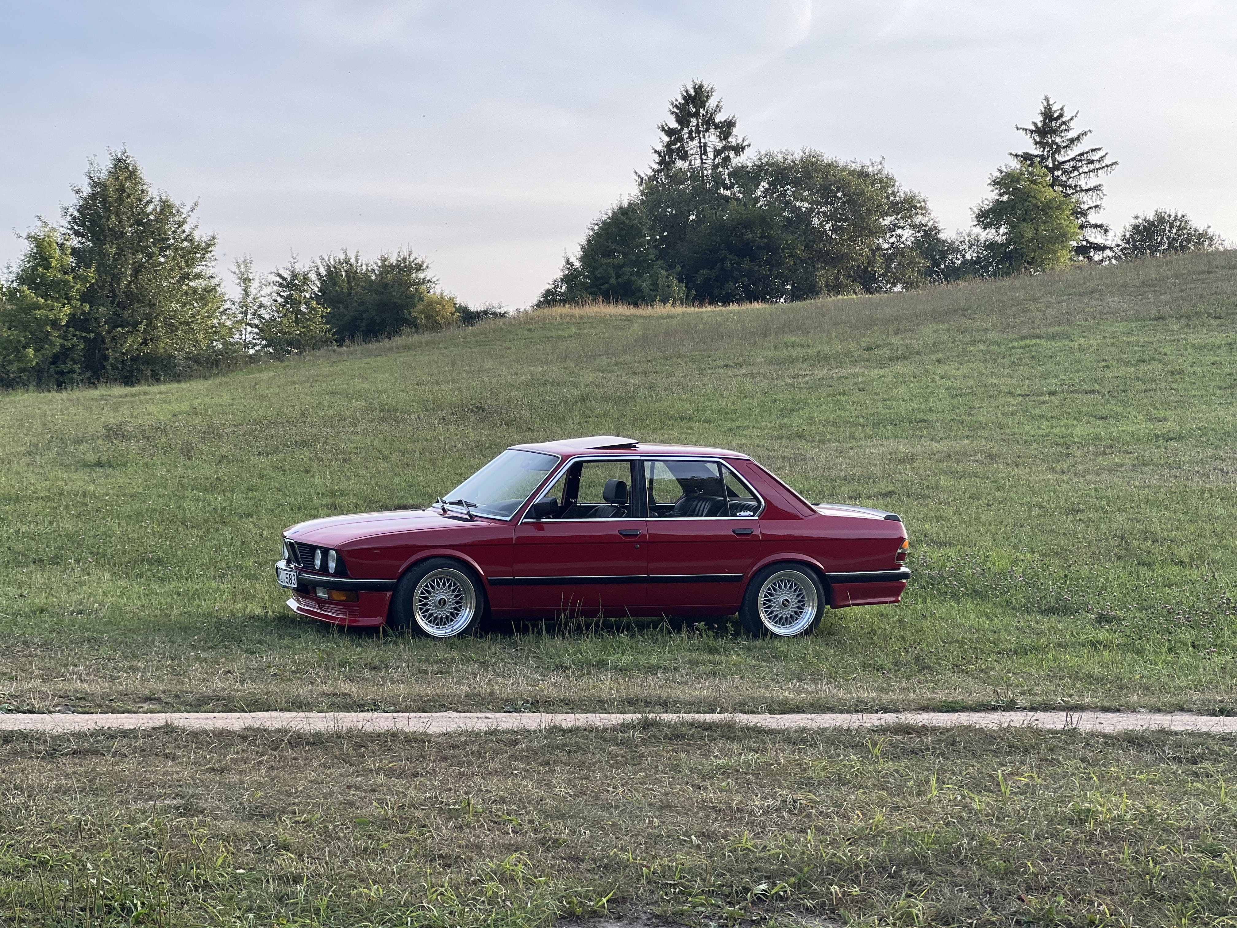 BMW 524 E28