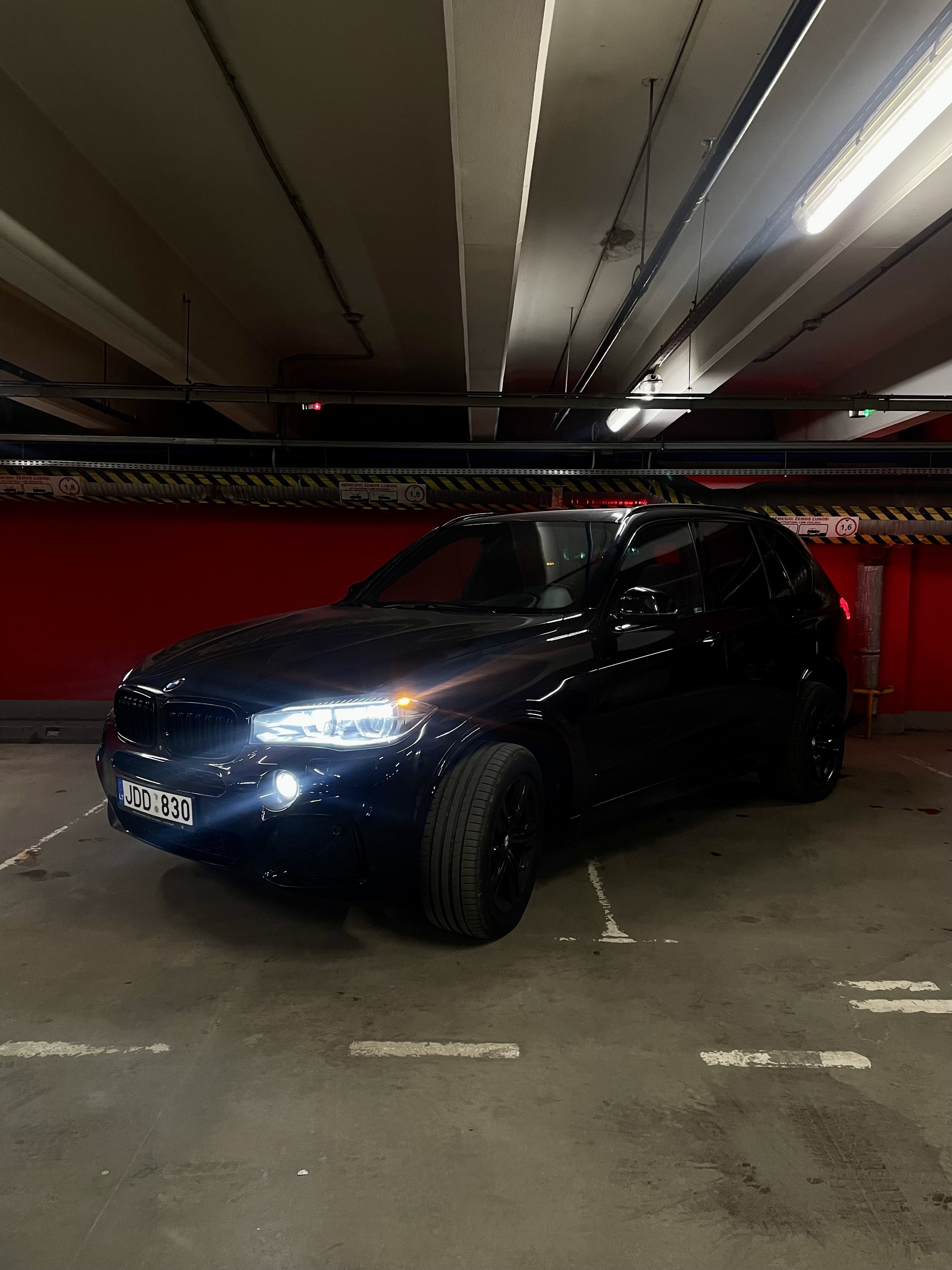 BMW X5 V8
