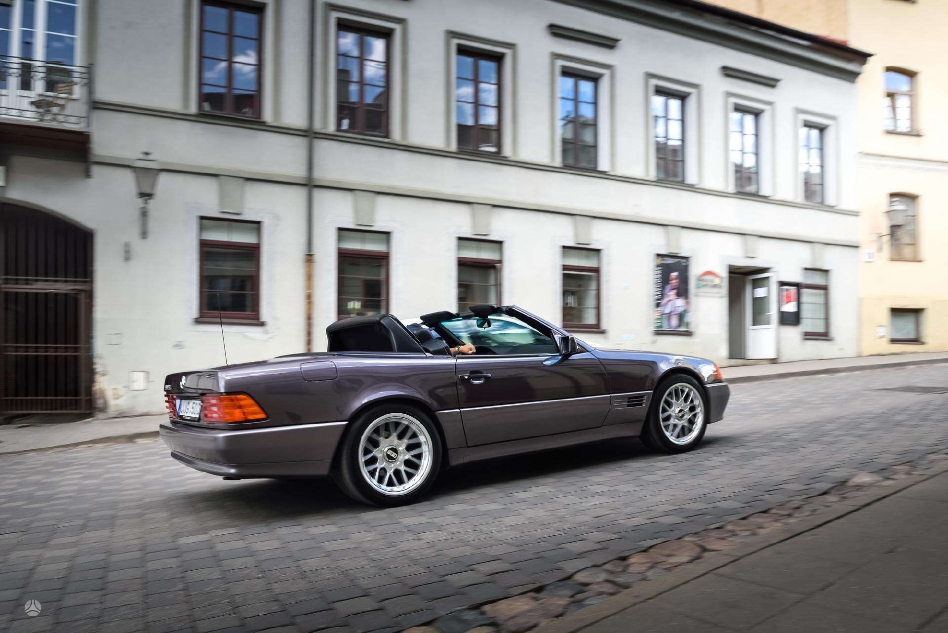 Mercedes-Benz 500SL