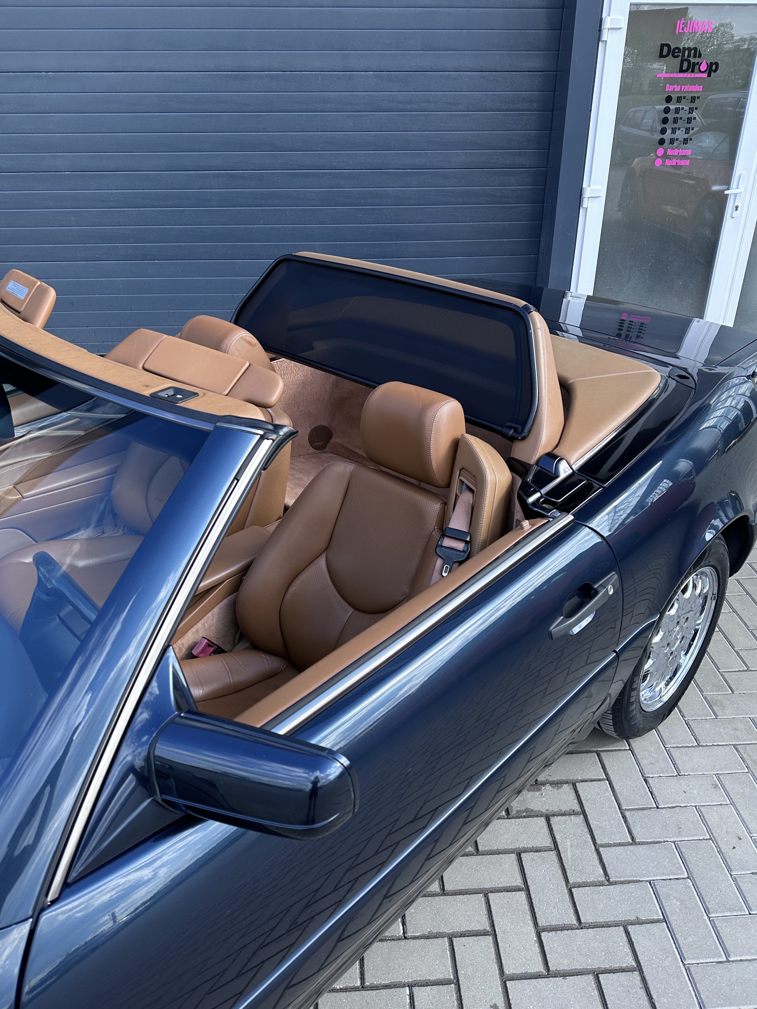 Mercedes SL320