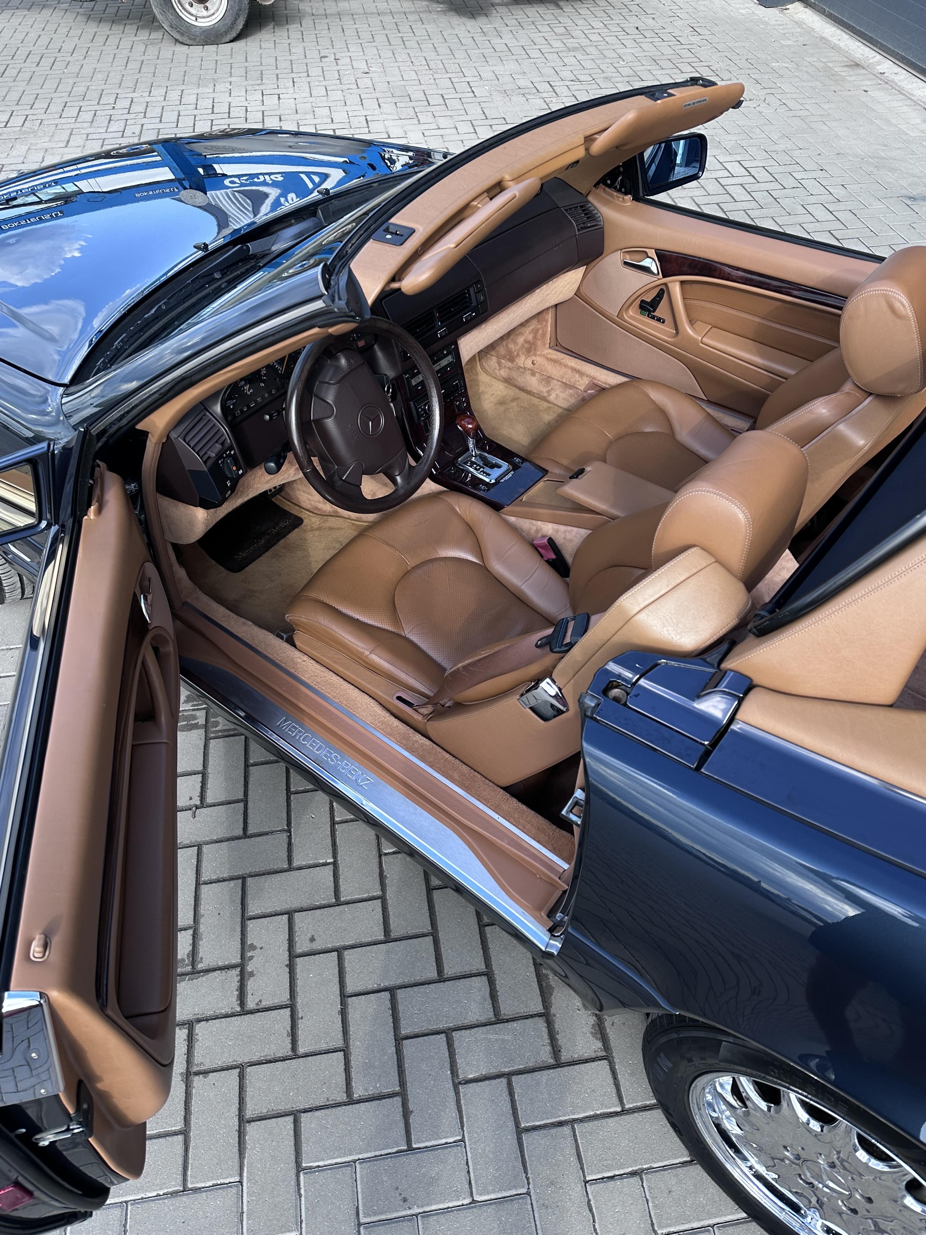 Mercedes SL320