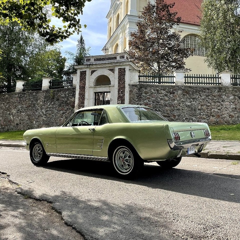 Ford Mustang
