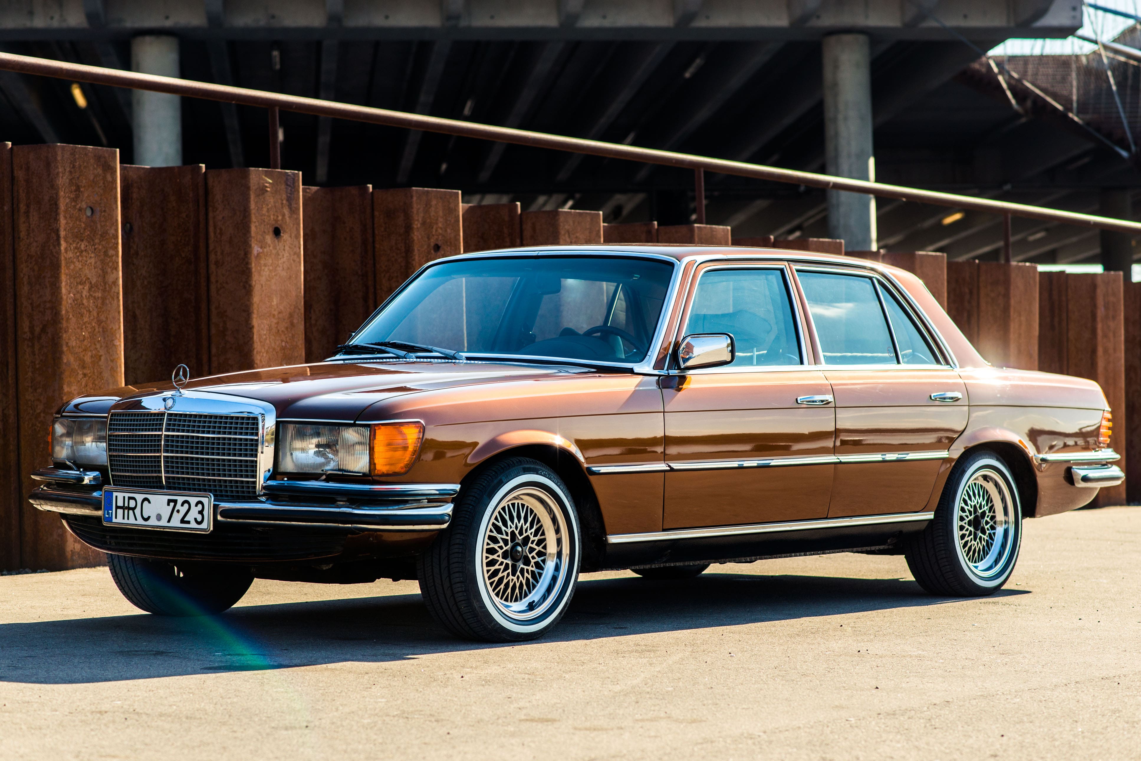 Mercedes-Benz 280SE (w116)