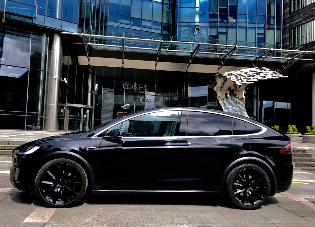 Tesla Model X90D