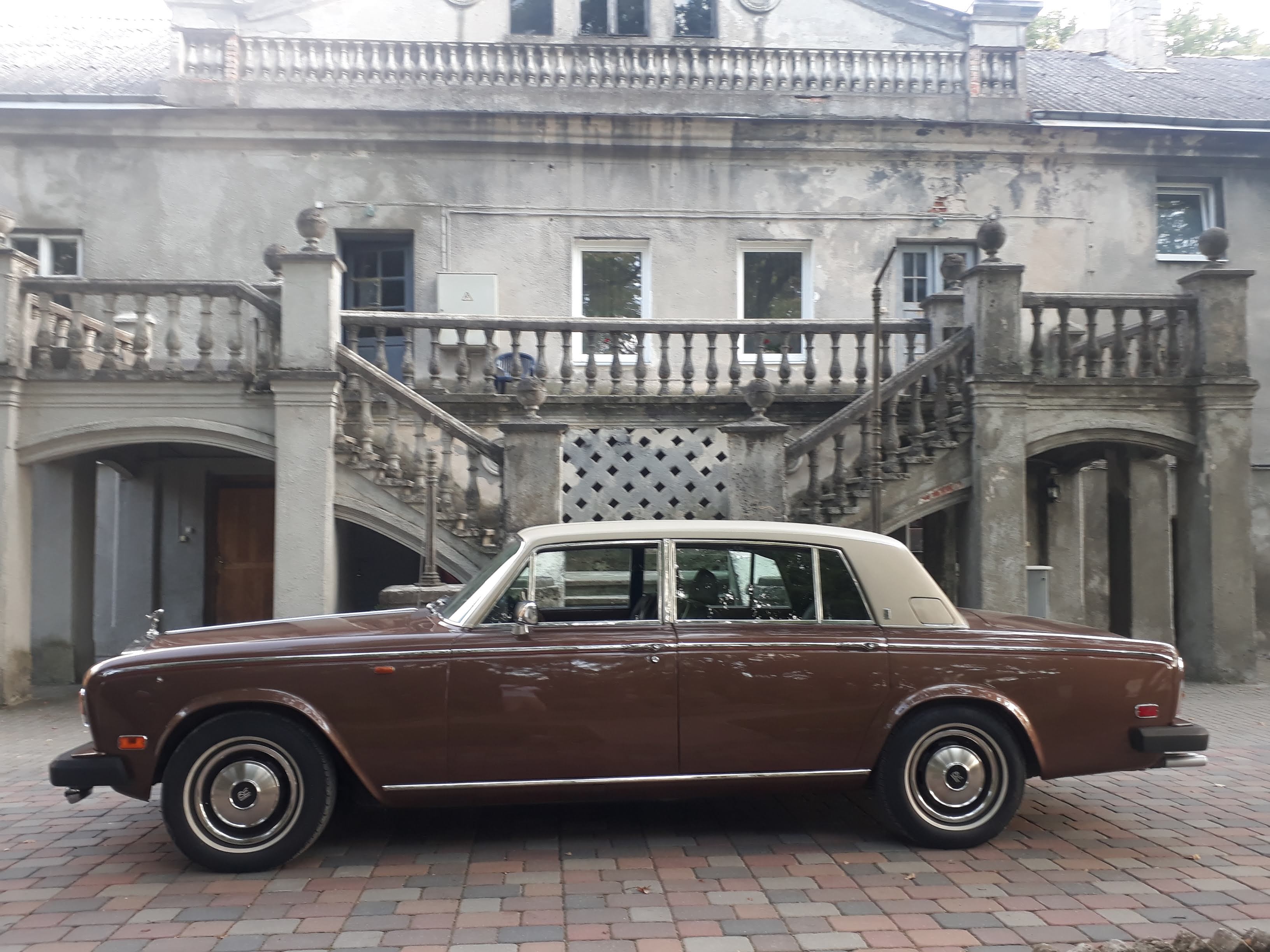Rolls - Royce Wraith