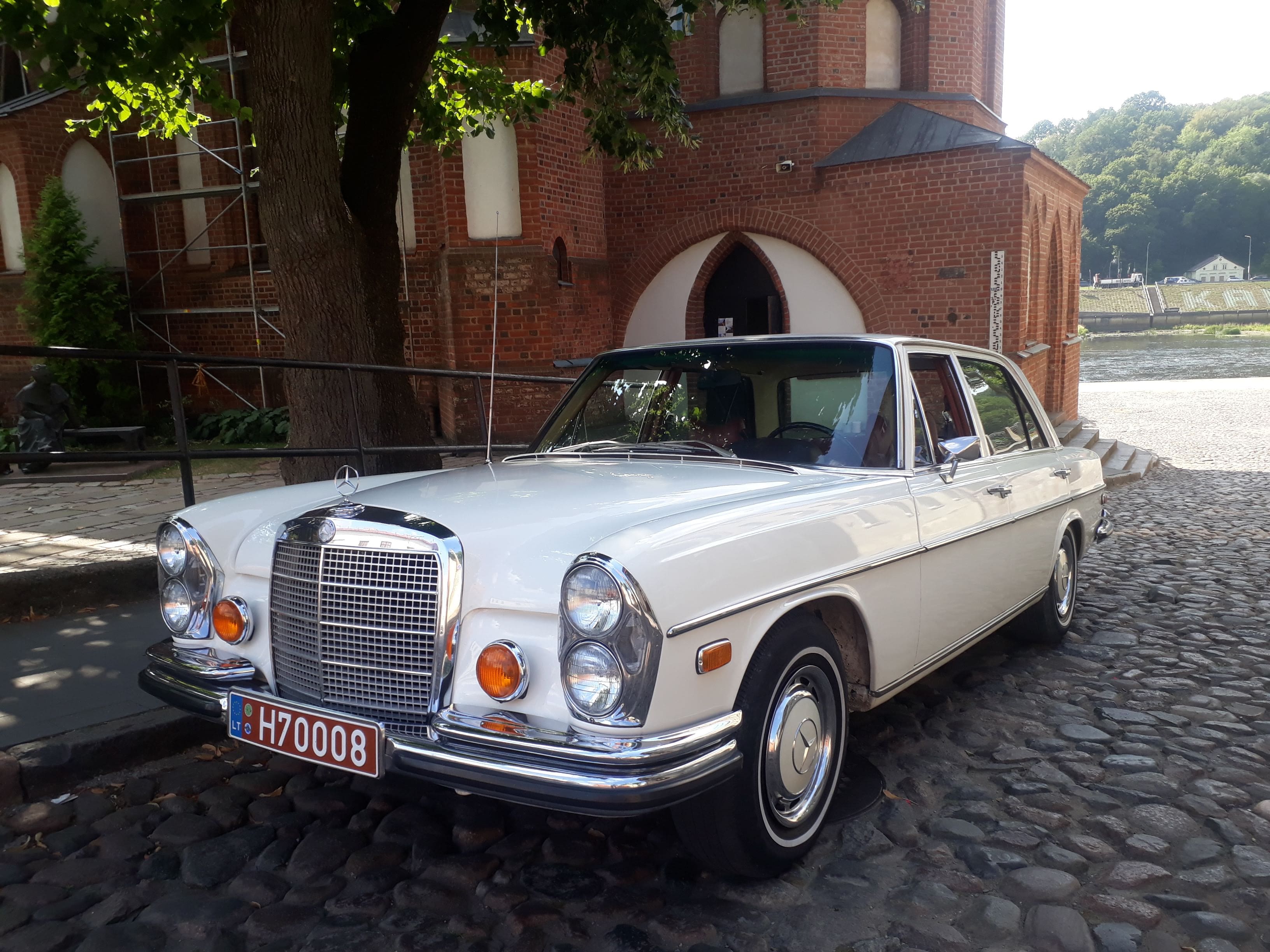 Mercedes-Benz 280SEL (w108)
