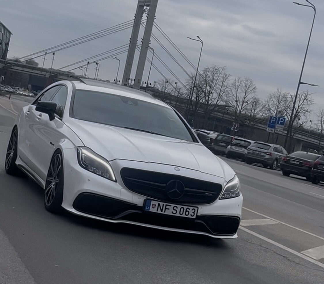 Mercedes-Benz CLS63 AMG