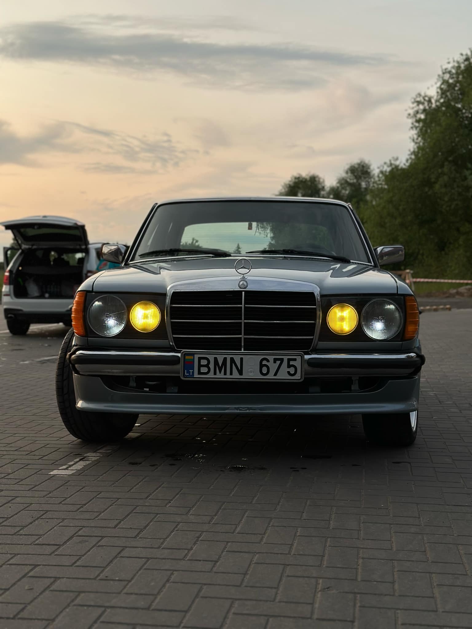 Mercedes-Benz w123