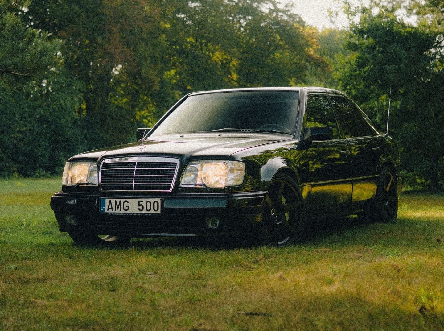 Mercedes Benz 500E