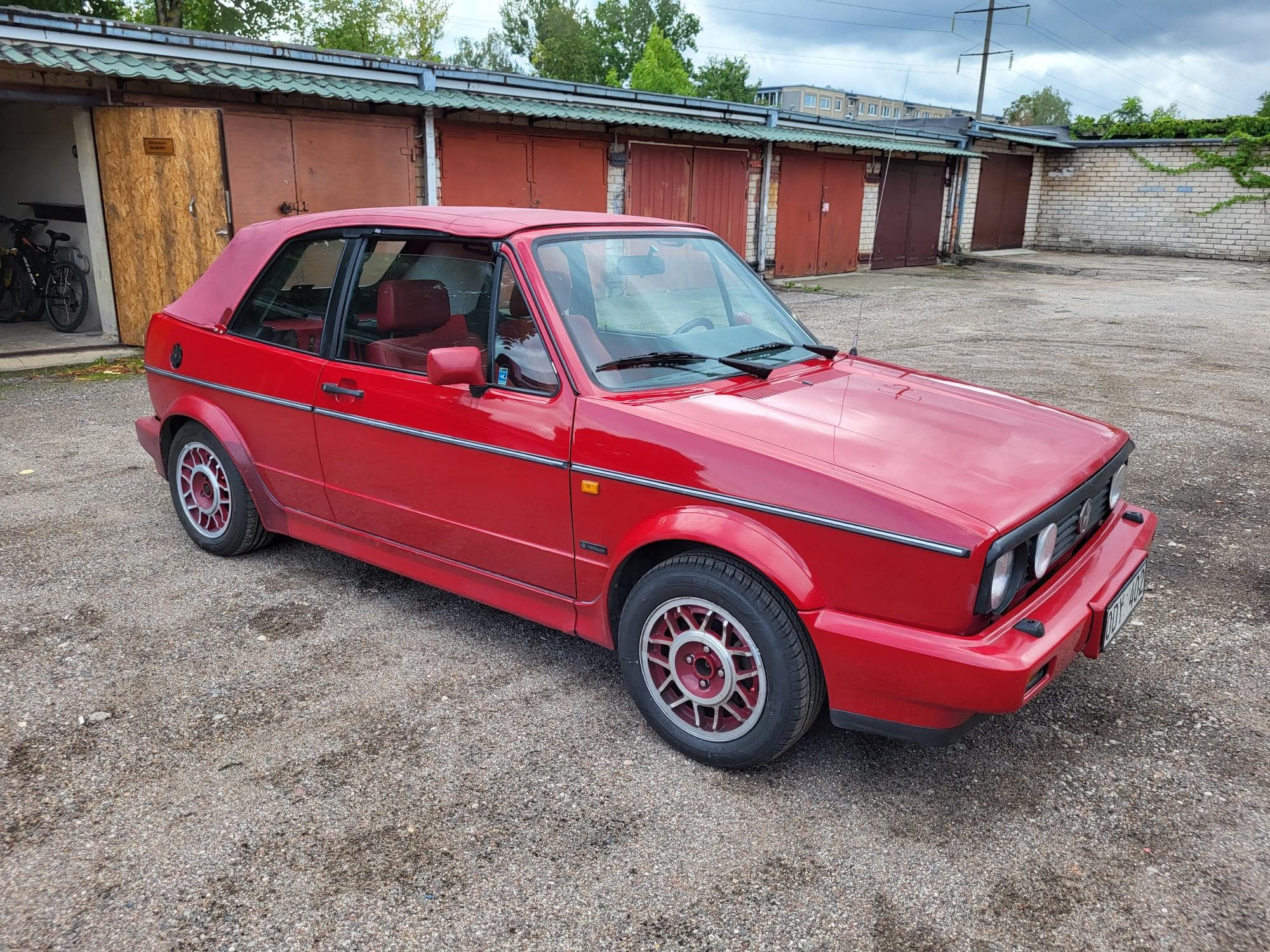 Volkswagen GOLF MK1 Cabrio