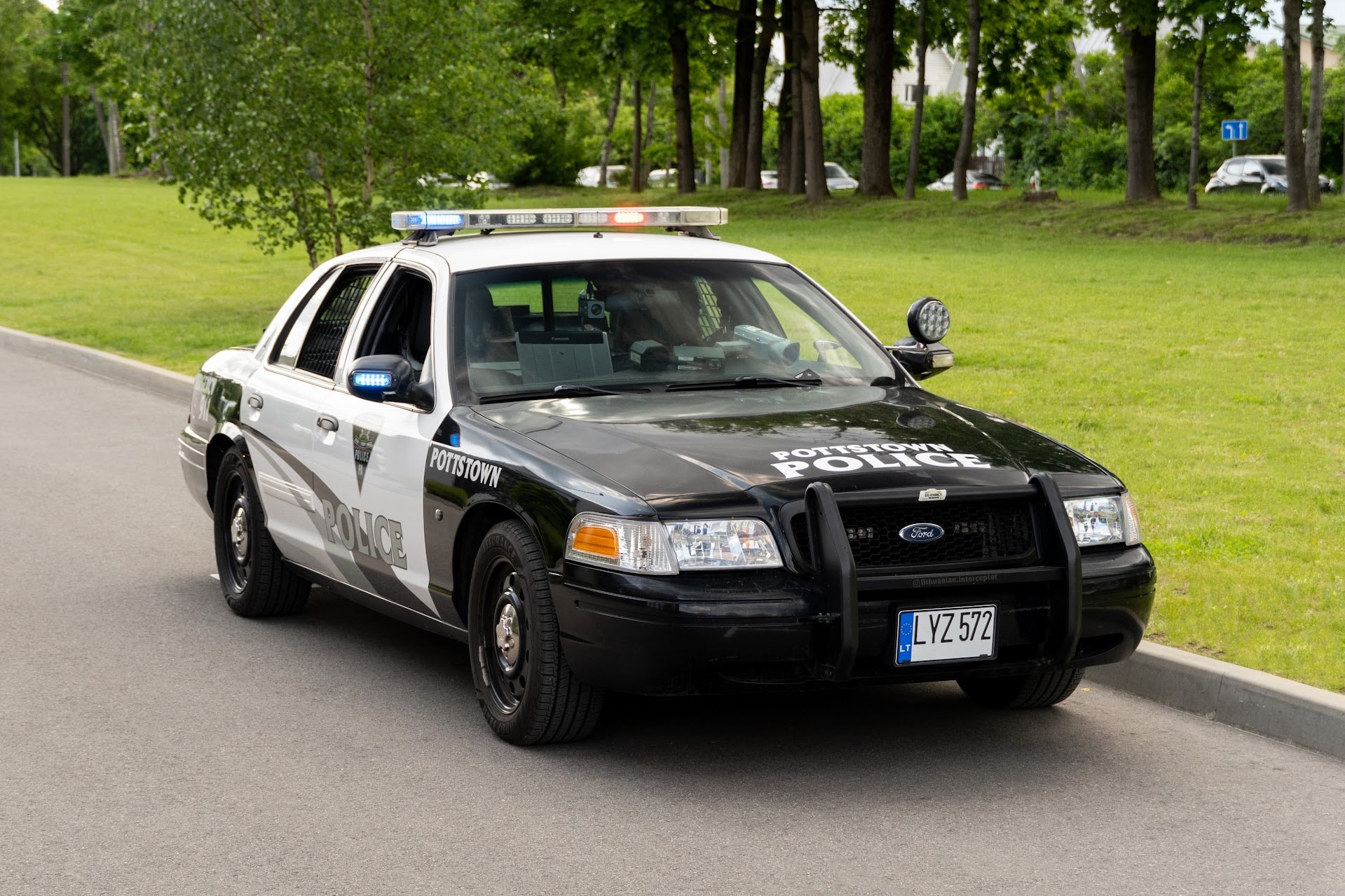 Ford Crown Victoria Police Interceptor