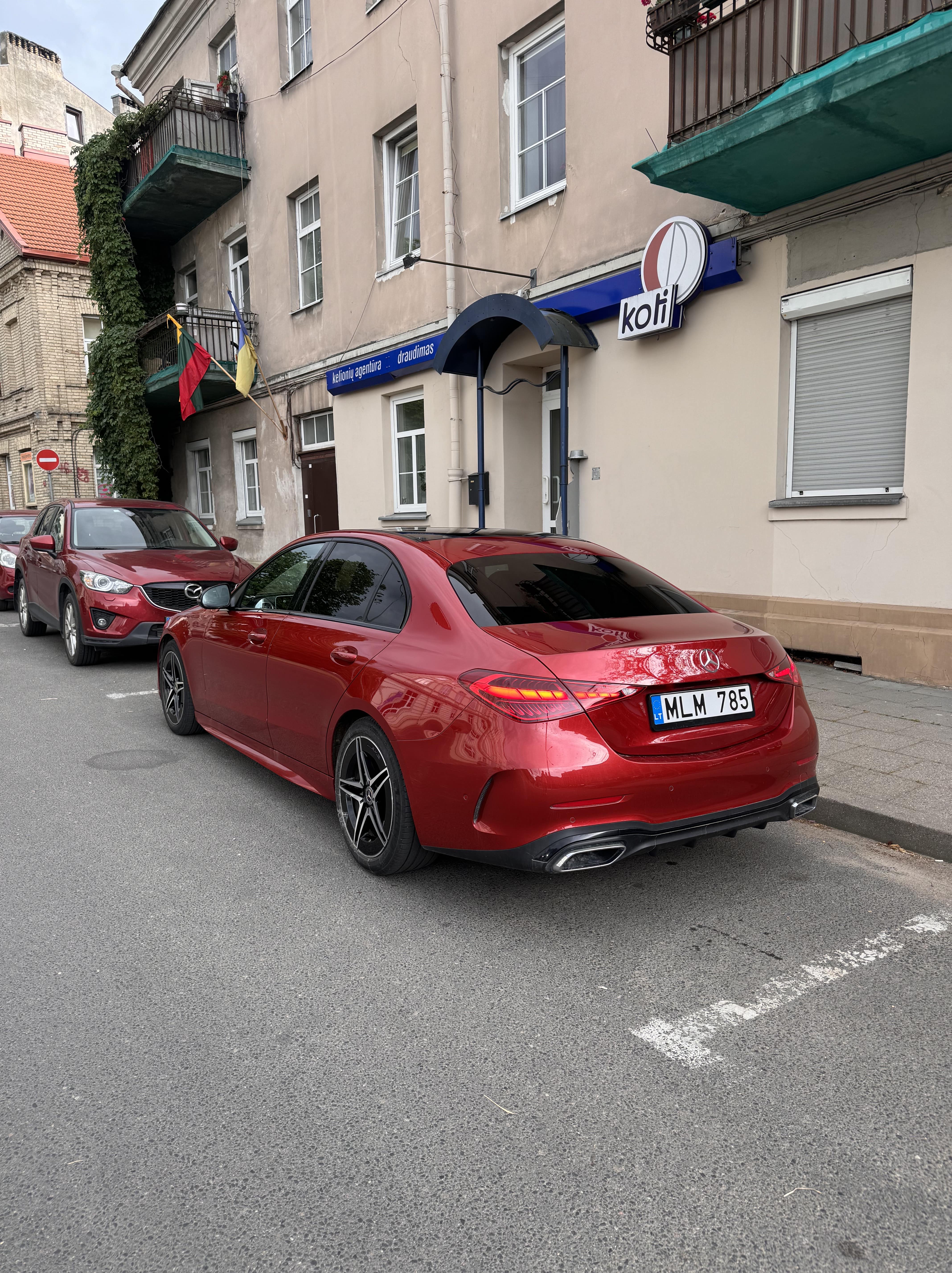 Mercedes-Benz C200