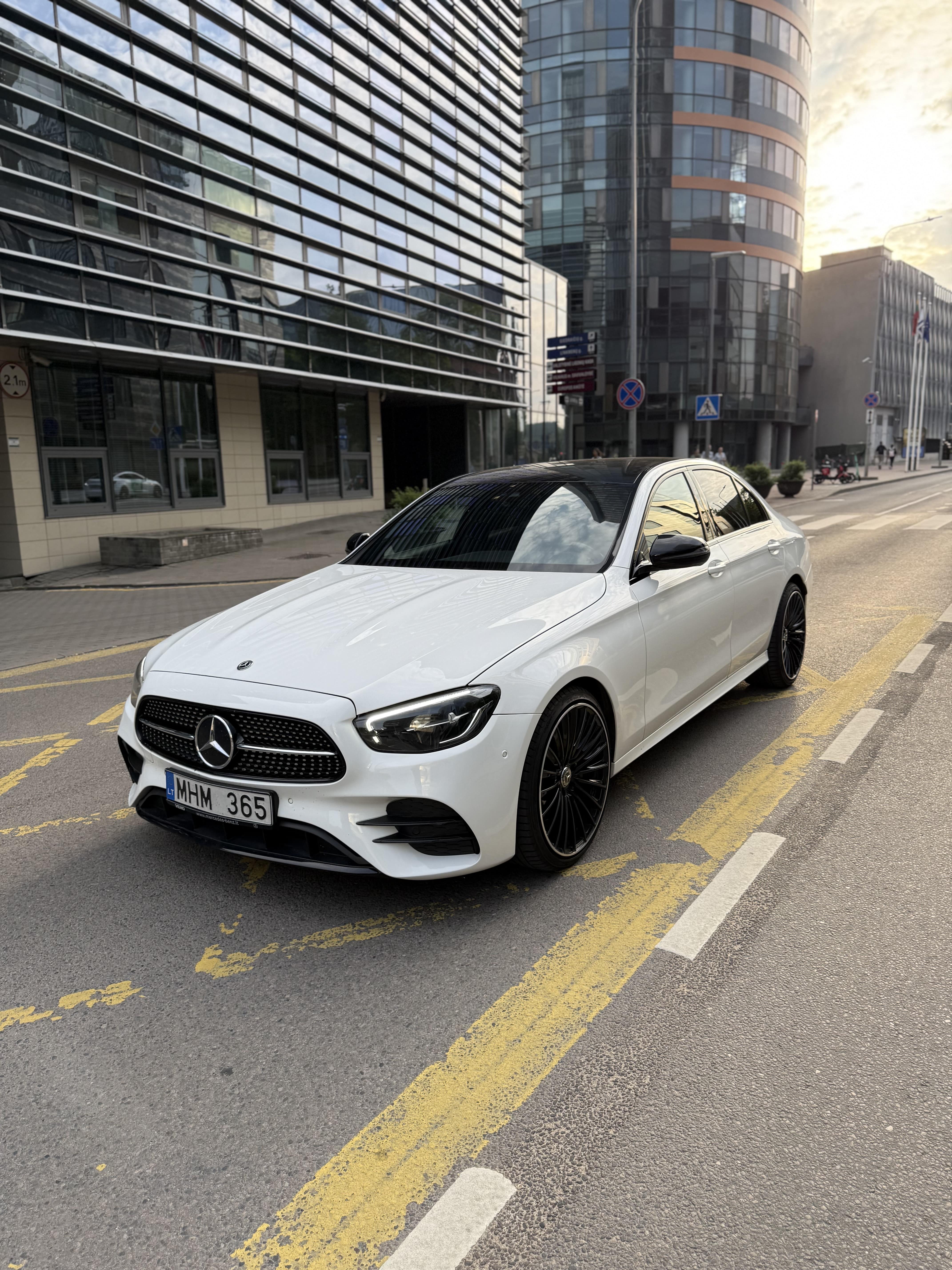 Mercedes-Benz E200