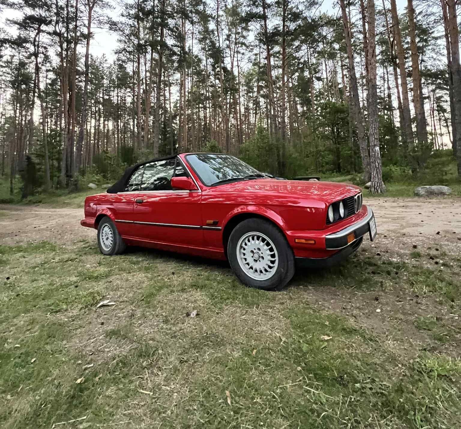 BMW E30 325i
