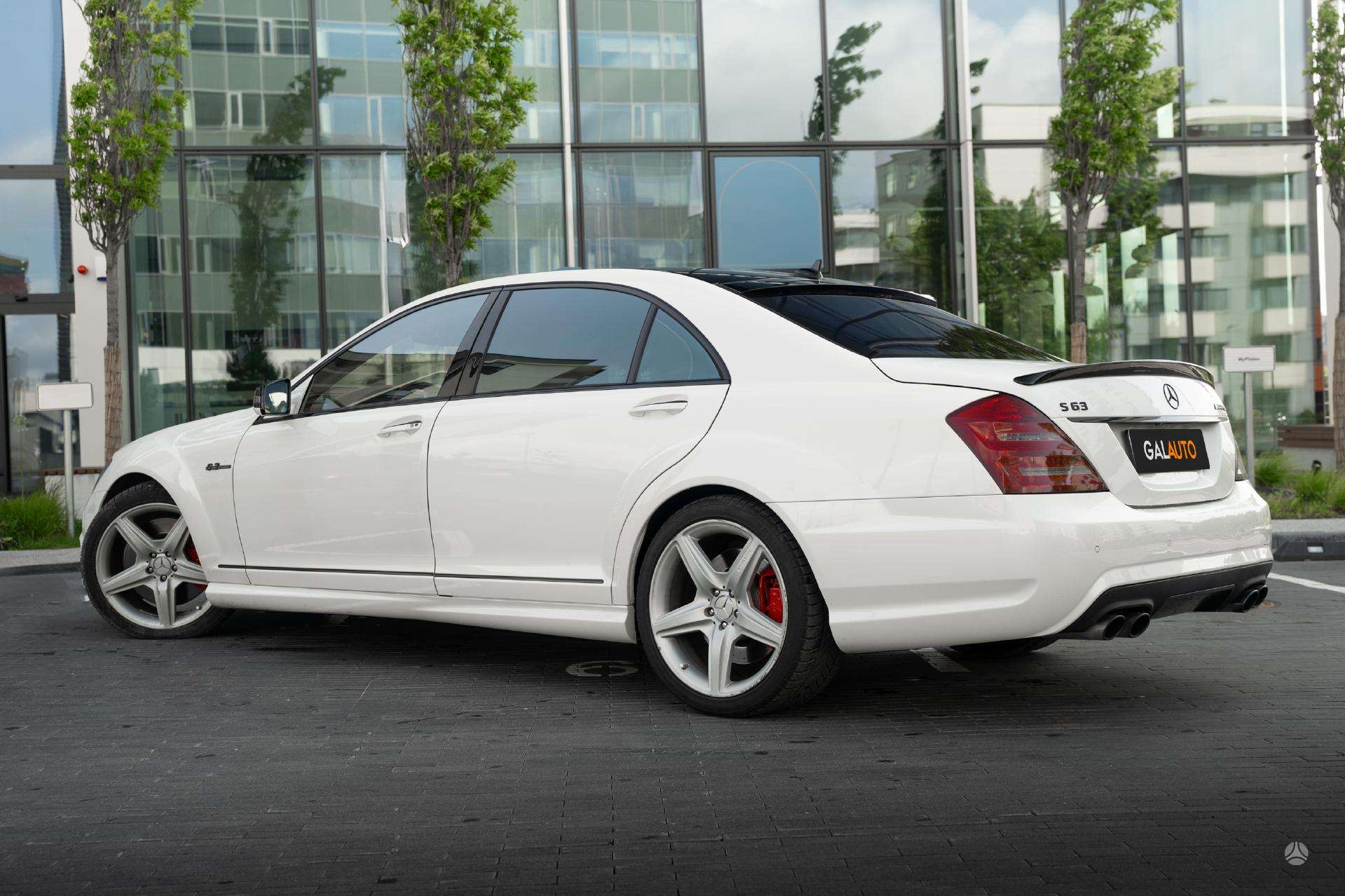 Mercedes-Benz S63 AMG