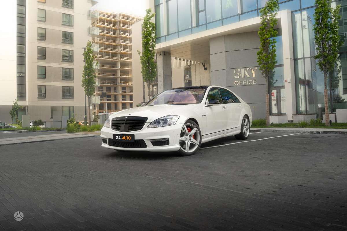 Mercedes-Benz S63 AMG