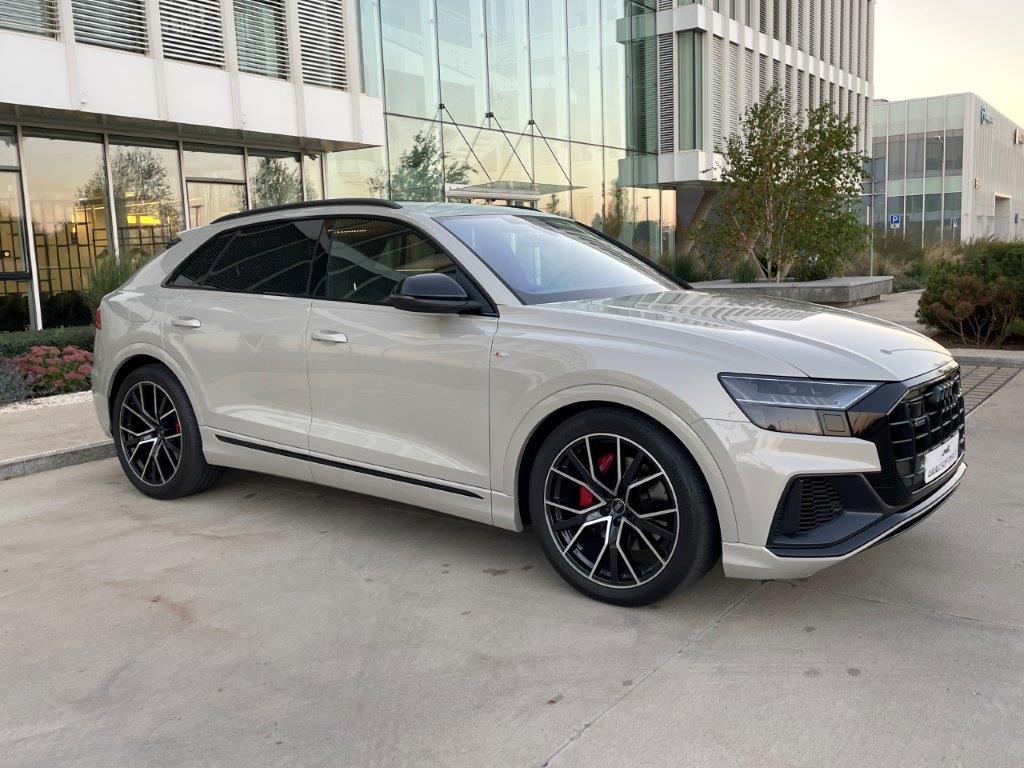 Audi Q8 (S Line)