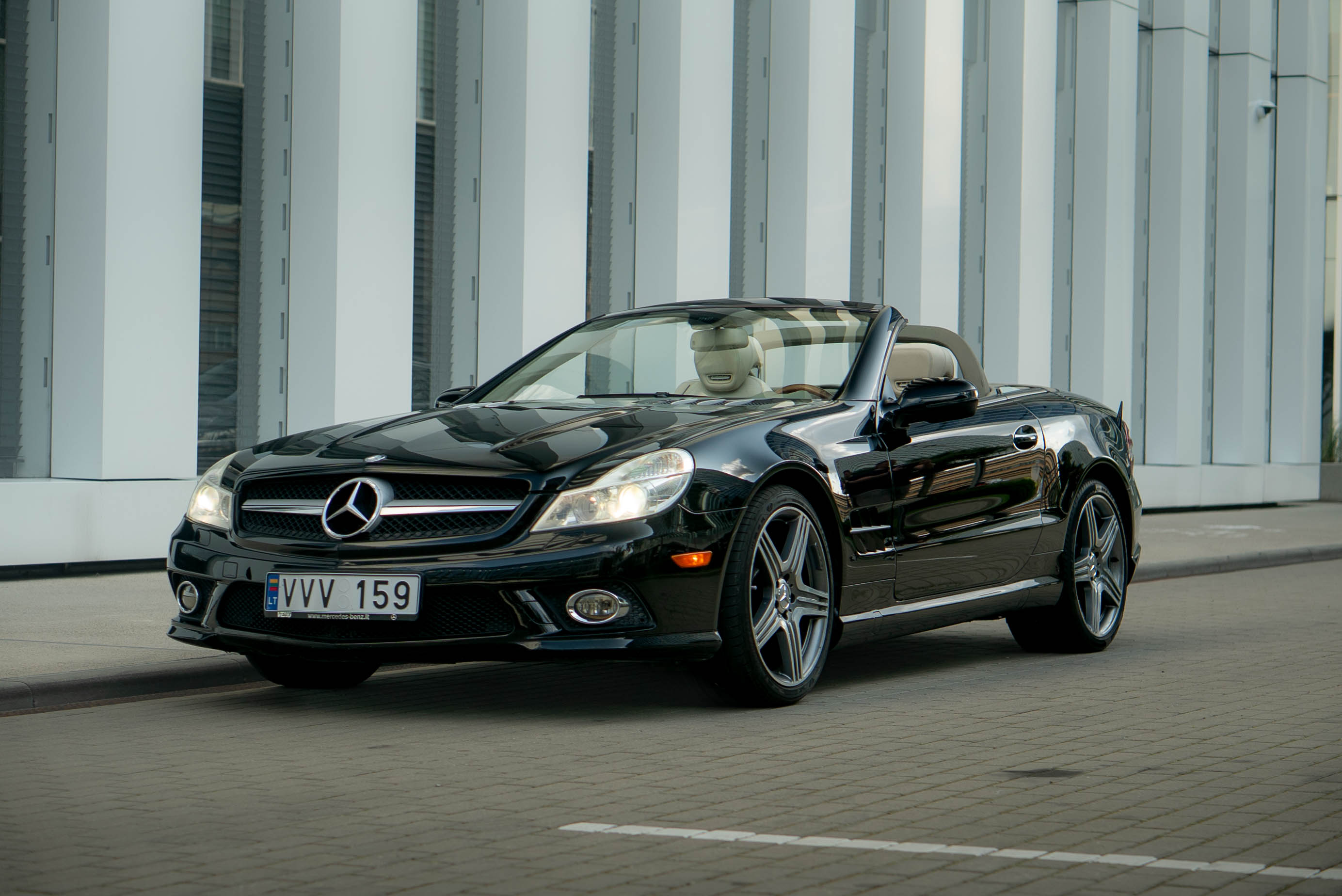 Mercedes-Benz SL550